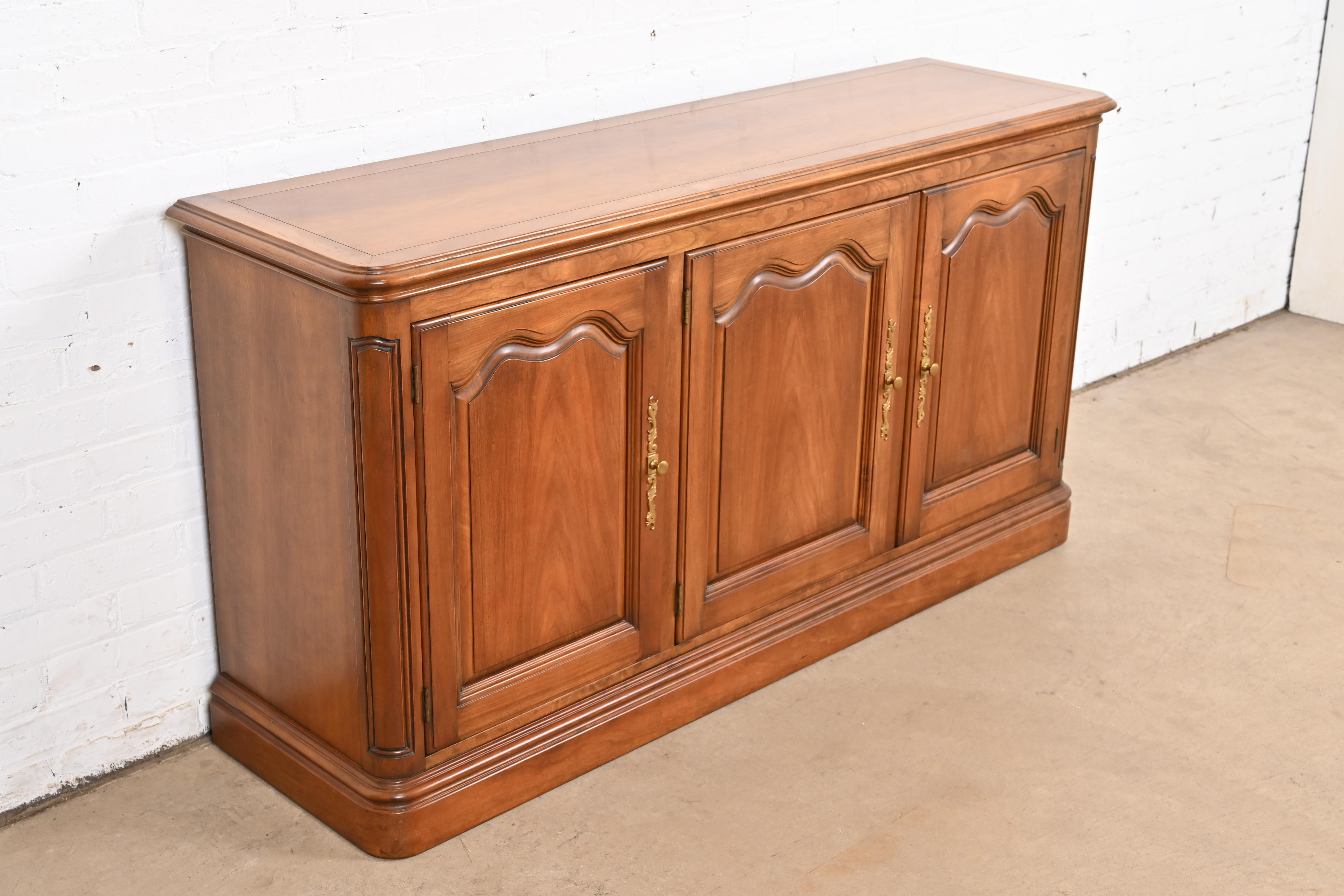 Kindel Furniture French Provincial Louis XV Cherry Wood Sideboard or Bar Cabinet, Circa 1960s - Image 4