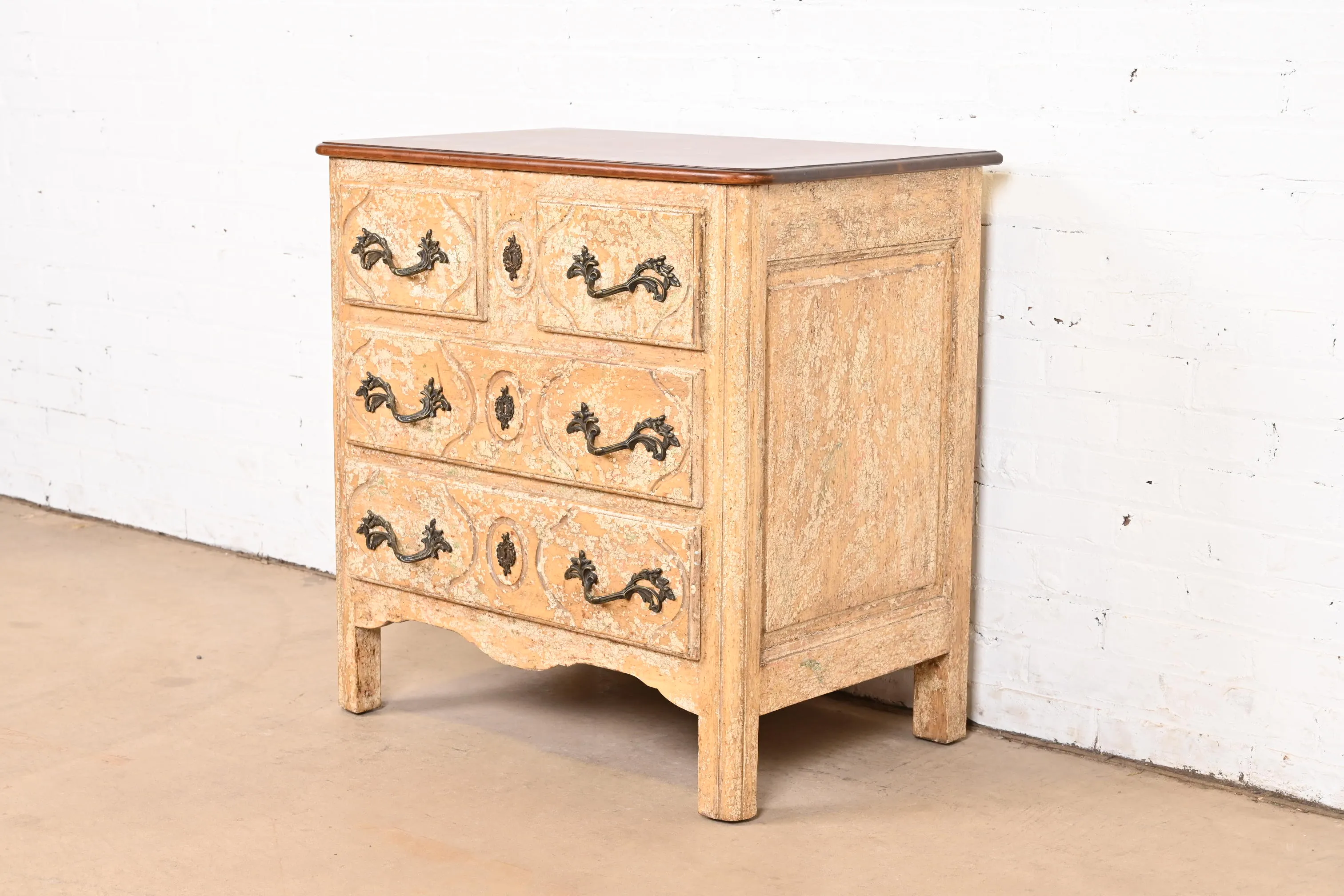Minton Spidell French Provincial Louis XV Bedside Chest - Image 3