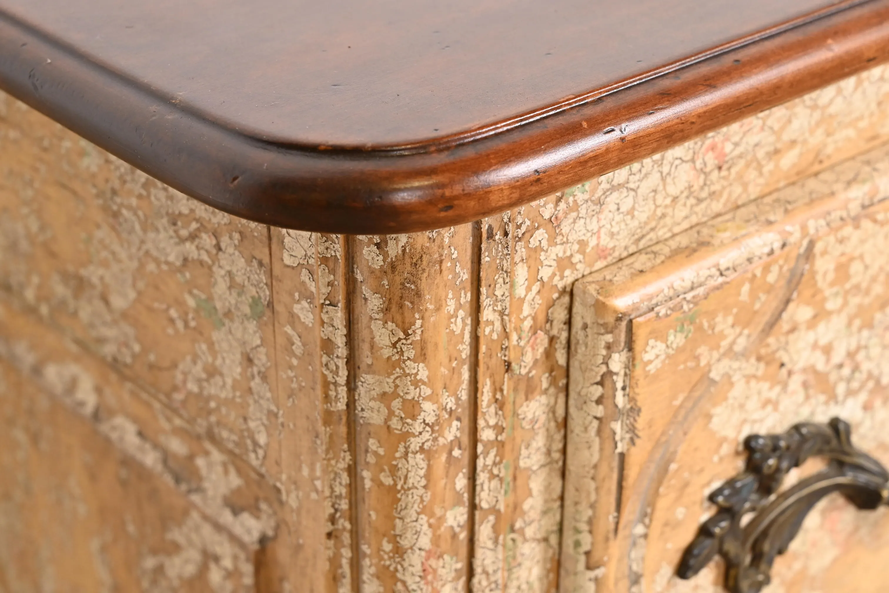 Minton Spidell French Provincial Louis XV Bedside Chest - Image 8