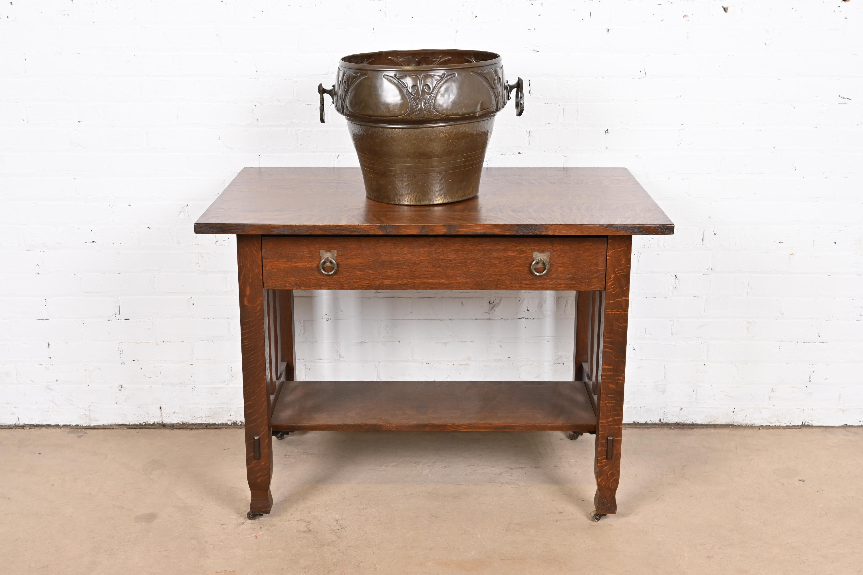 Roycroft Arts & Crafts Hammered Brass Large Jardiniere, Circa 1910 - Image 10