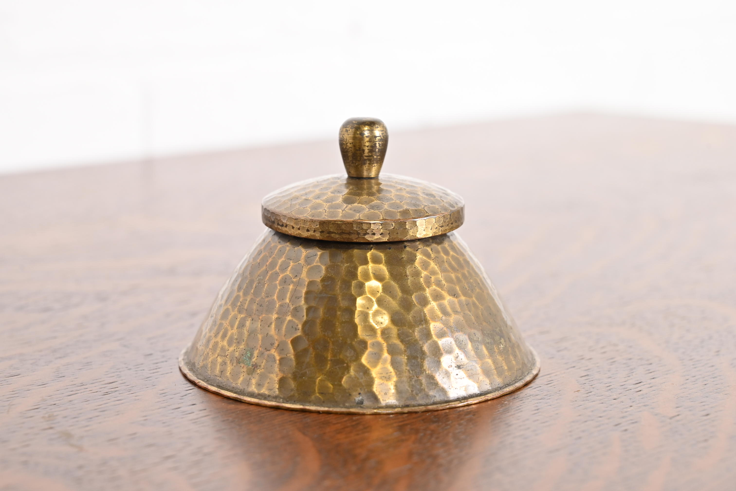 Roycroft Arts & Crafts Hammered Brass Over Copper Inkwell - Image 2