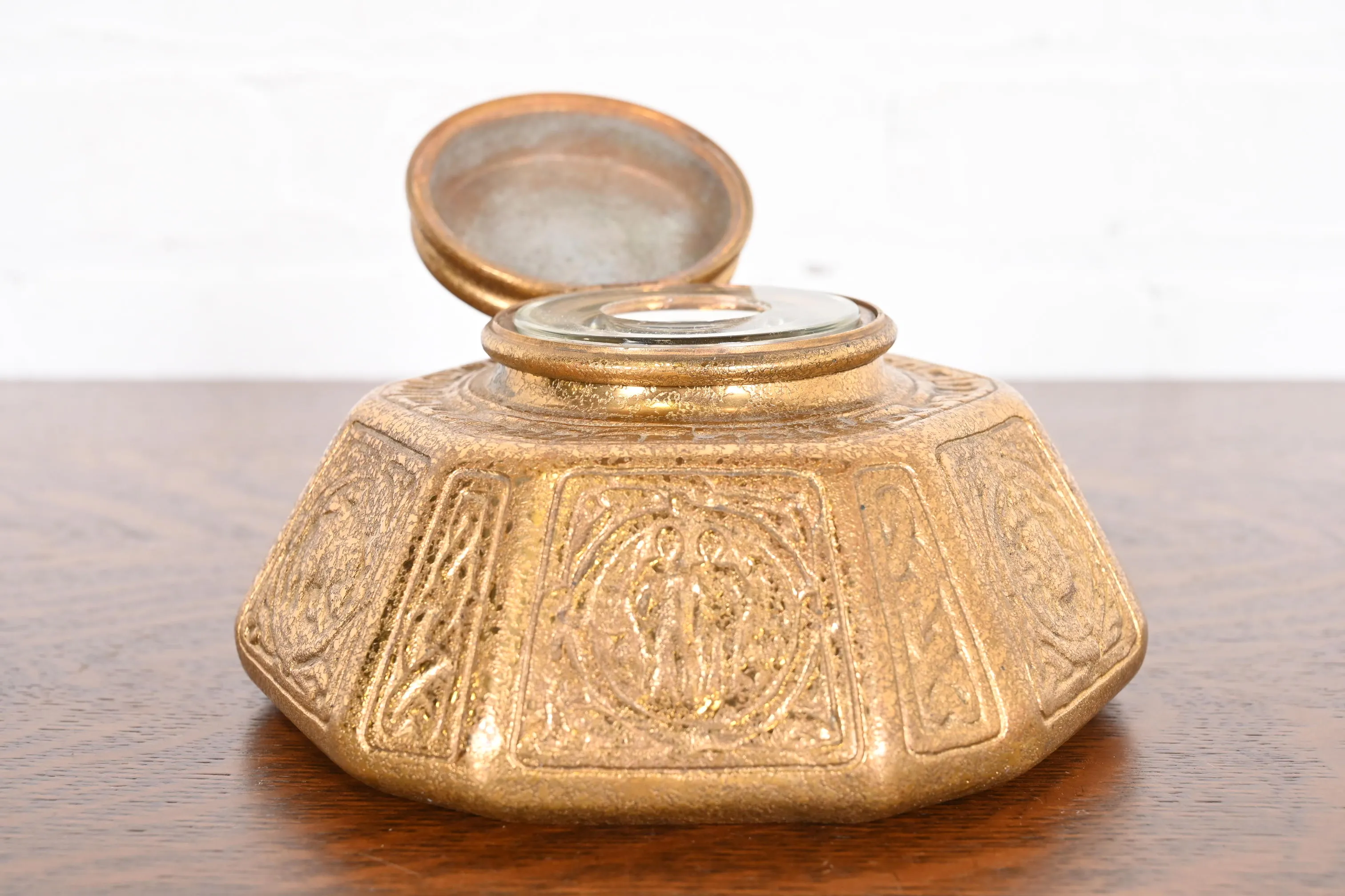 Tiffany Studios New York Zodiac Bronze Doré Large Inkwell - Image 7