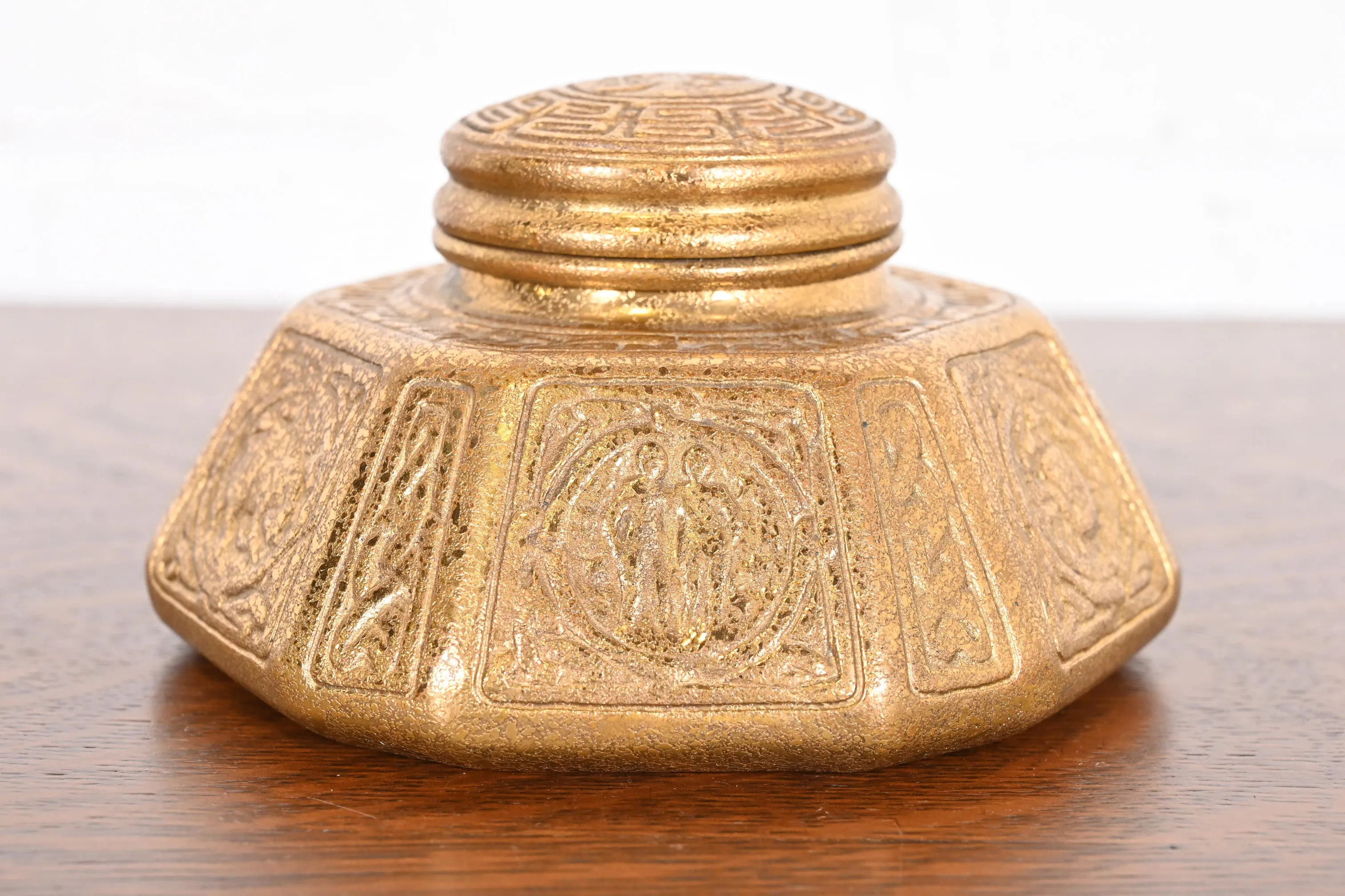 Tiffany Studios New York Zodiac Bronze Doré Large Inkwell - Image 4