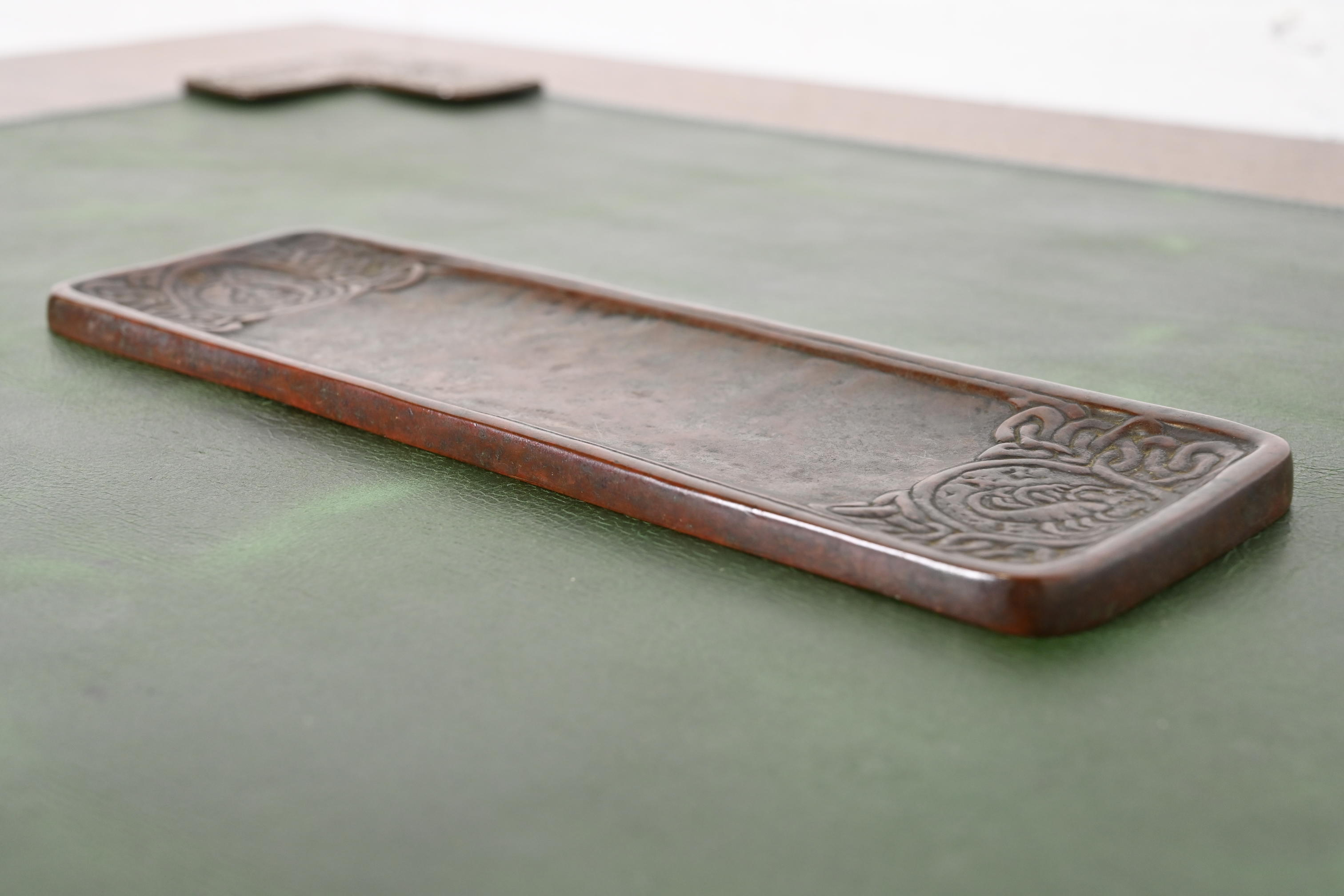 Tiffany Studios New York Zodiac Pattern Bronze Pen Tray - Image 5