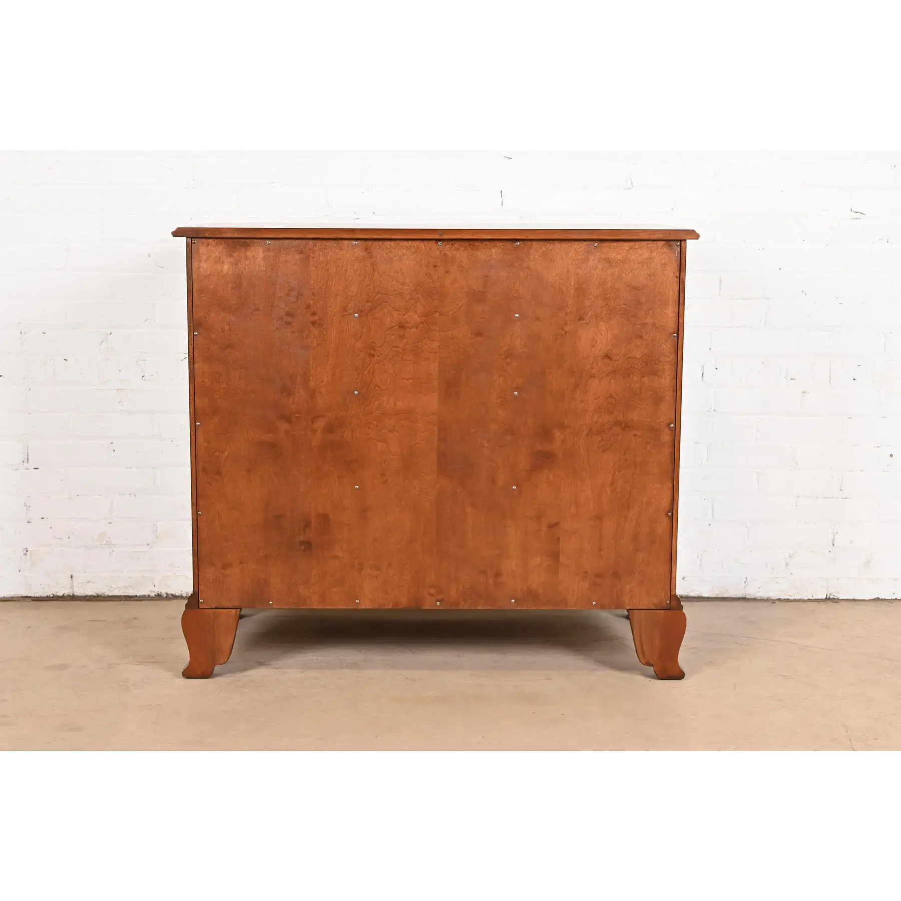 Kindel Furniture Georgian Carved Solid Mahogany Block Front Chest of Drawers, Newly Refinished - Image 11