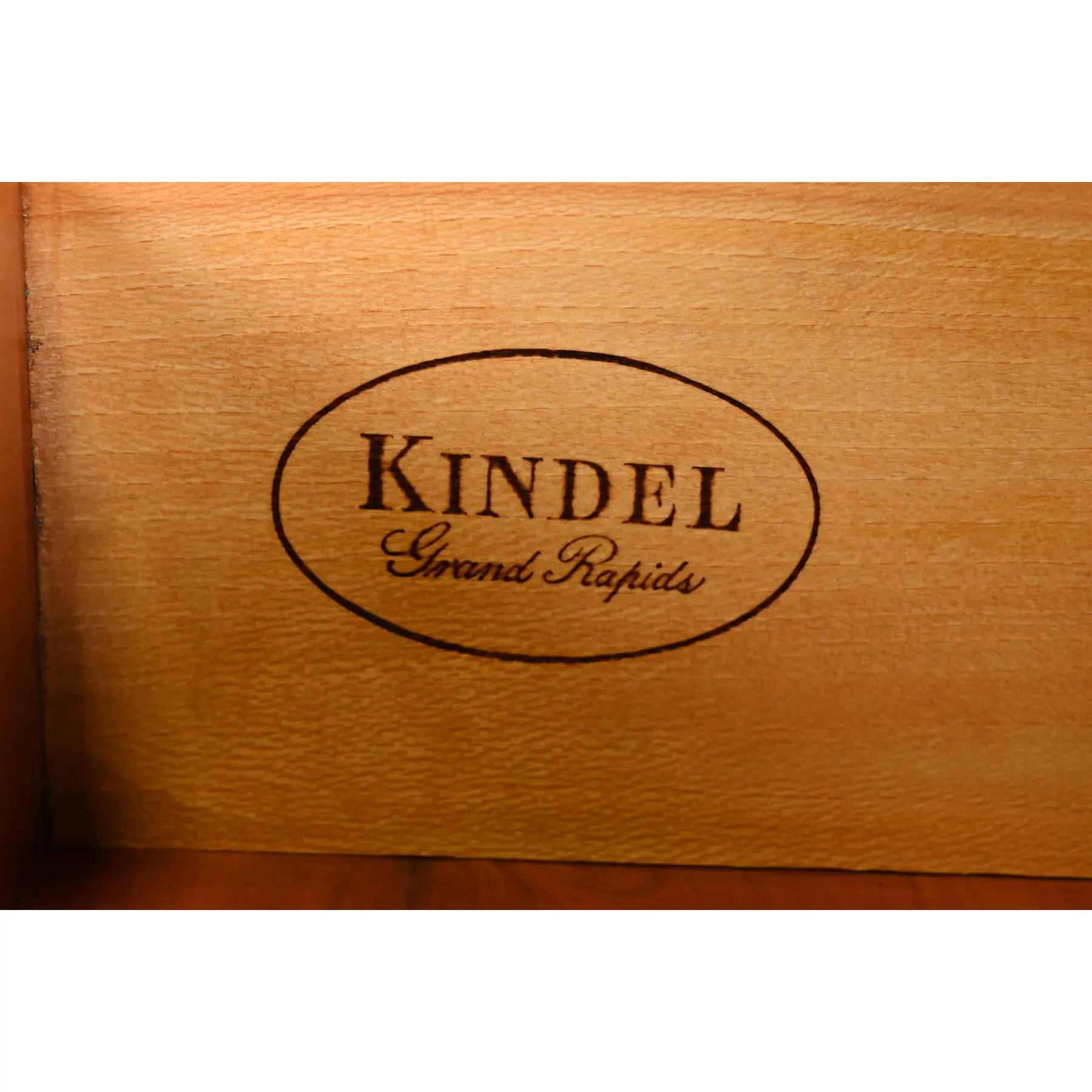 Kindel Furniture Georgian Carved Solid Mahogany Block Front Chest of Drawers, Newly Refinished - Image 8