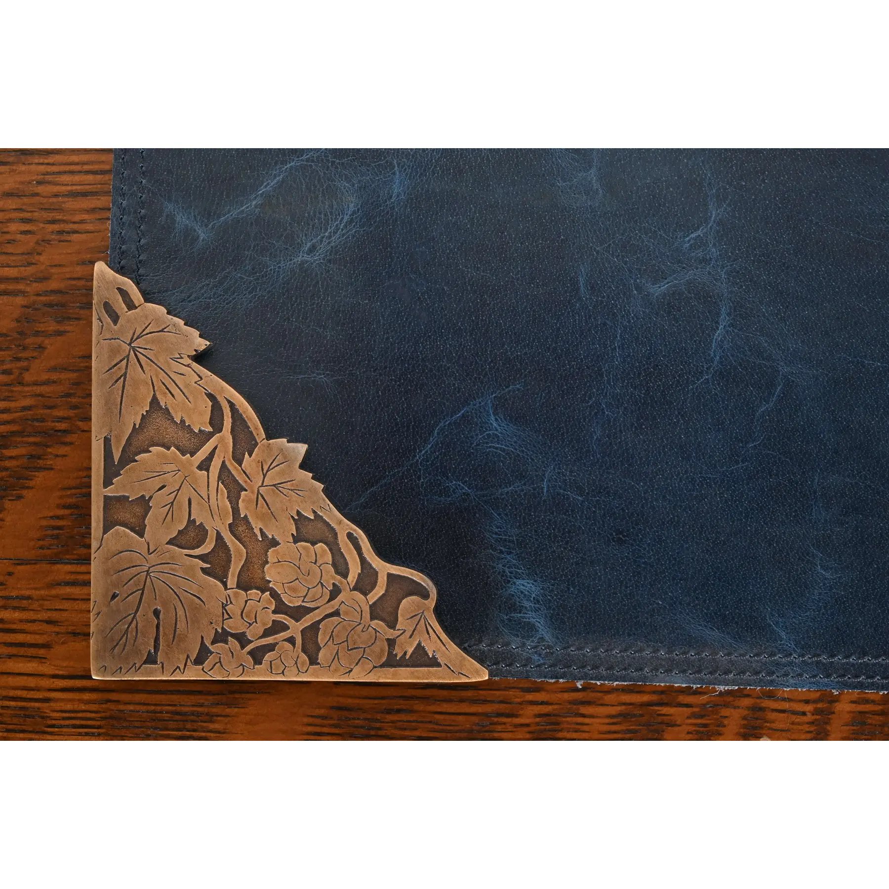 Marshall Field & Co. Antique Floral Ivy Bronze Blotter Corners With Leather Desk Blotter, Circa 1910 - Image 5