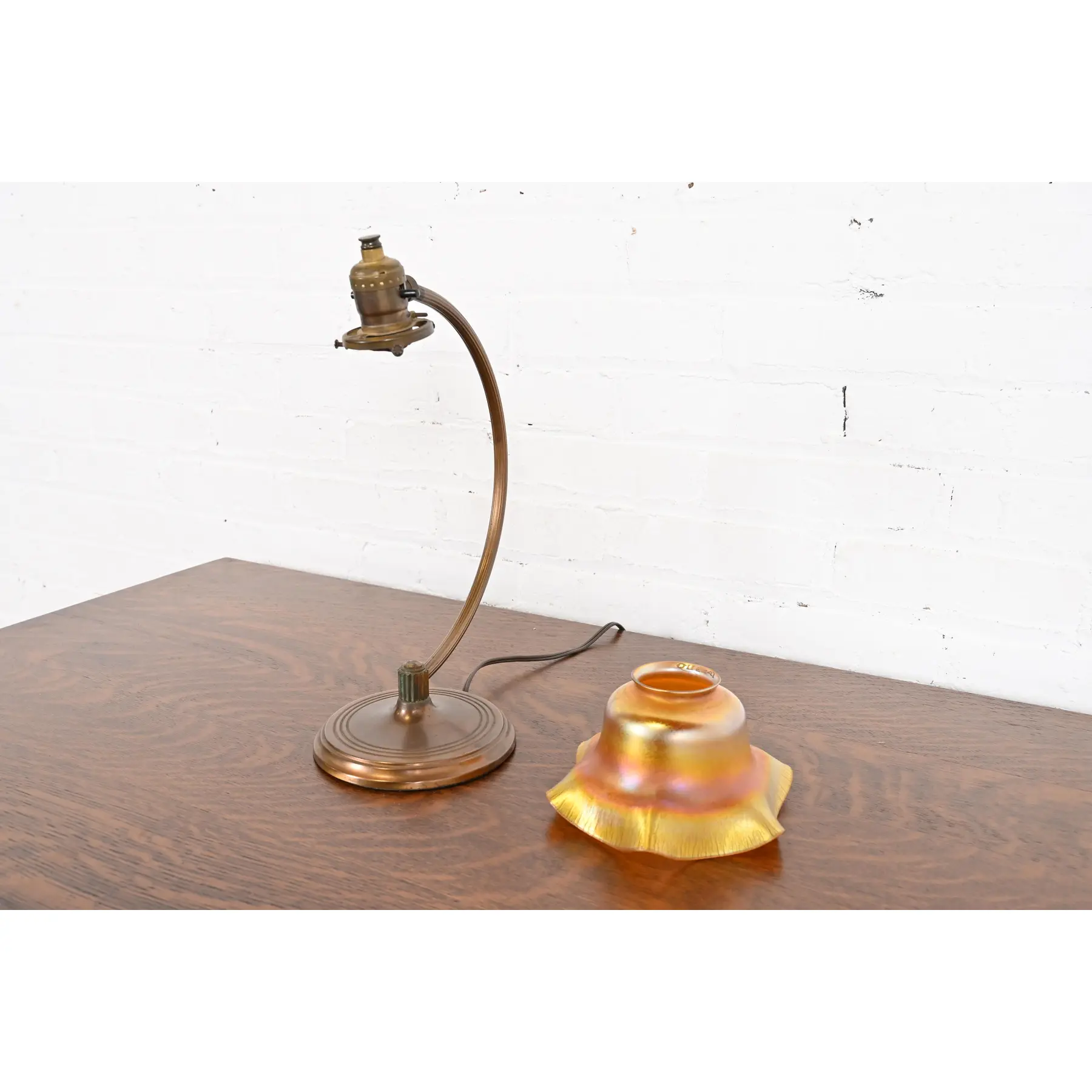 Antique Chase Art Deco Brass Desk Lamp With Quezal Favrile Art Glass Shade, Circa 1930s - Image 5