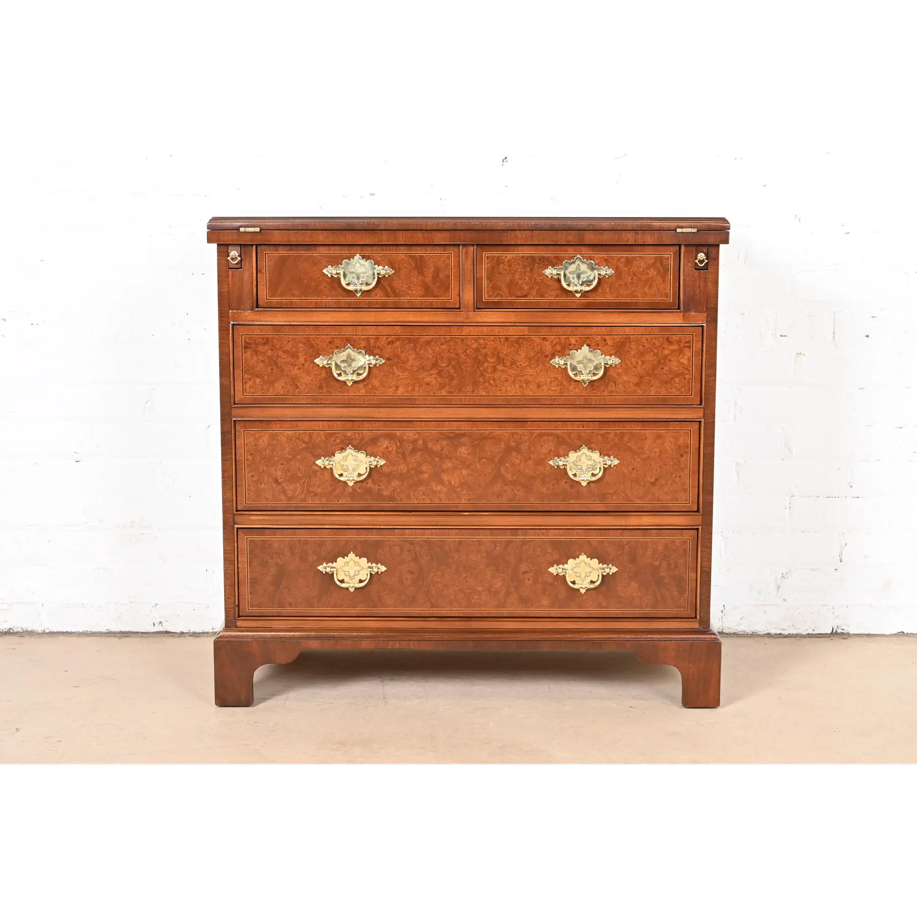 Baker Furniture Georgian Burled Walnut Flip Top Server or Bachelor Chest, Newly Refinished - Image 2