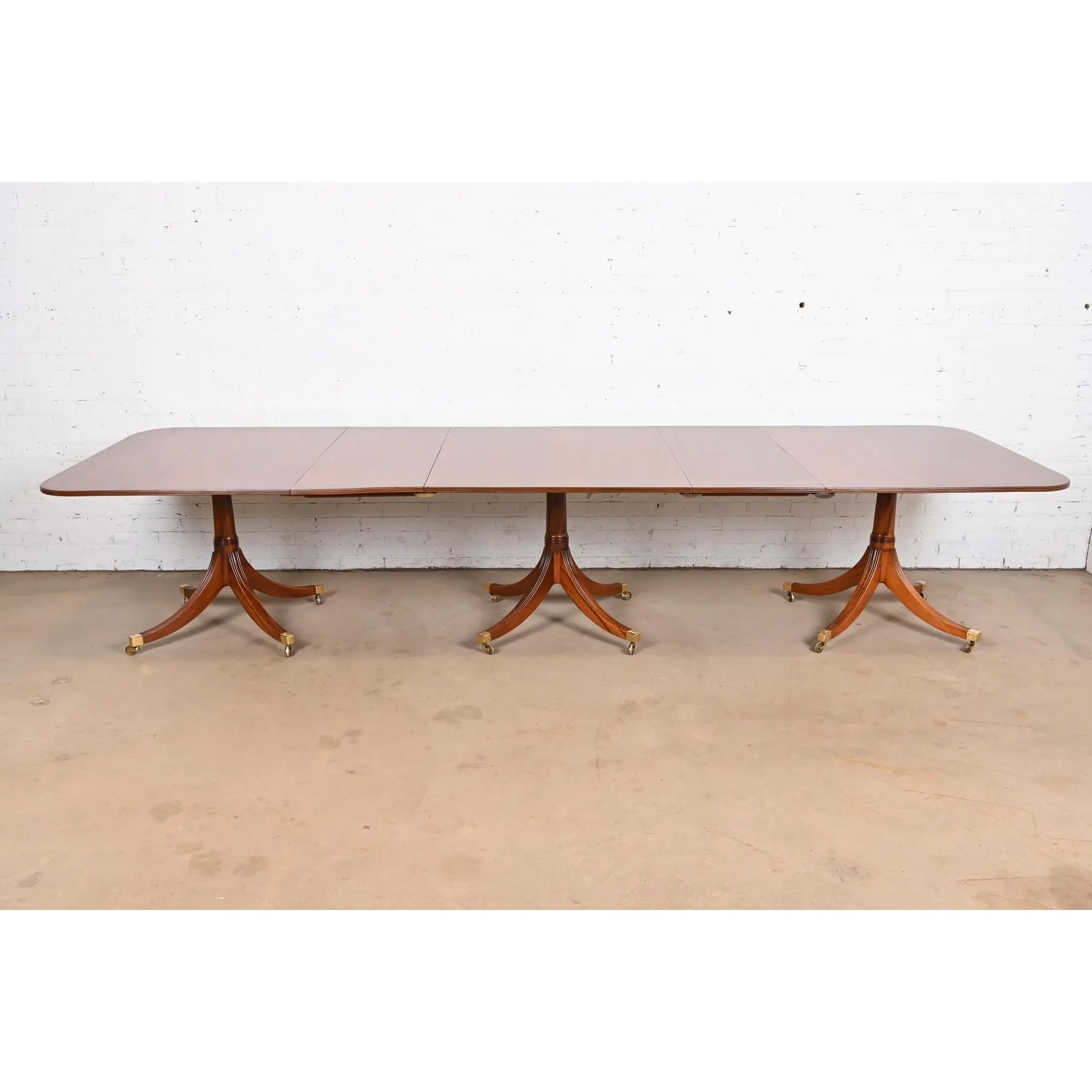 Baker Furniture Style Georgian Banded Mahogany Triple Pedestal Extension Dining Table, Newly Refinished - Image 2