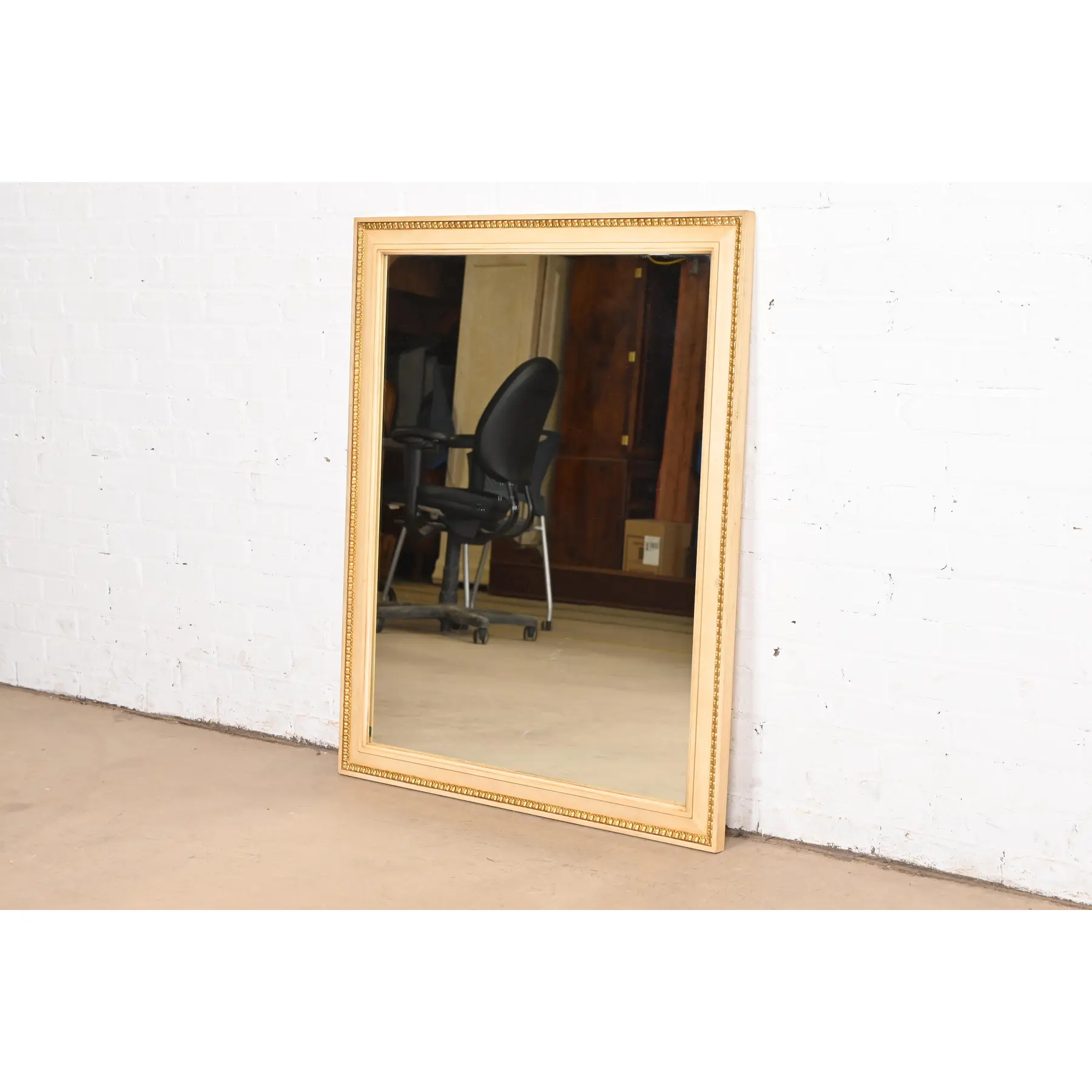 Kindel Furniture French Regency Louis XVI Cream Lacquered Parcel Gilt Wall Mirror, Circa 1960s - Image 3