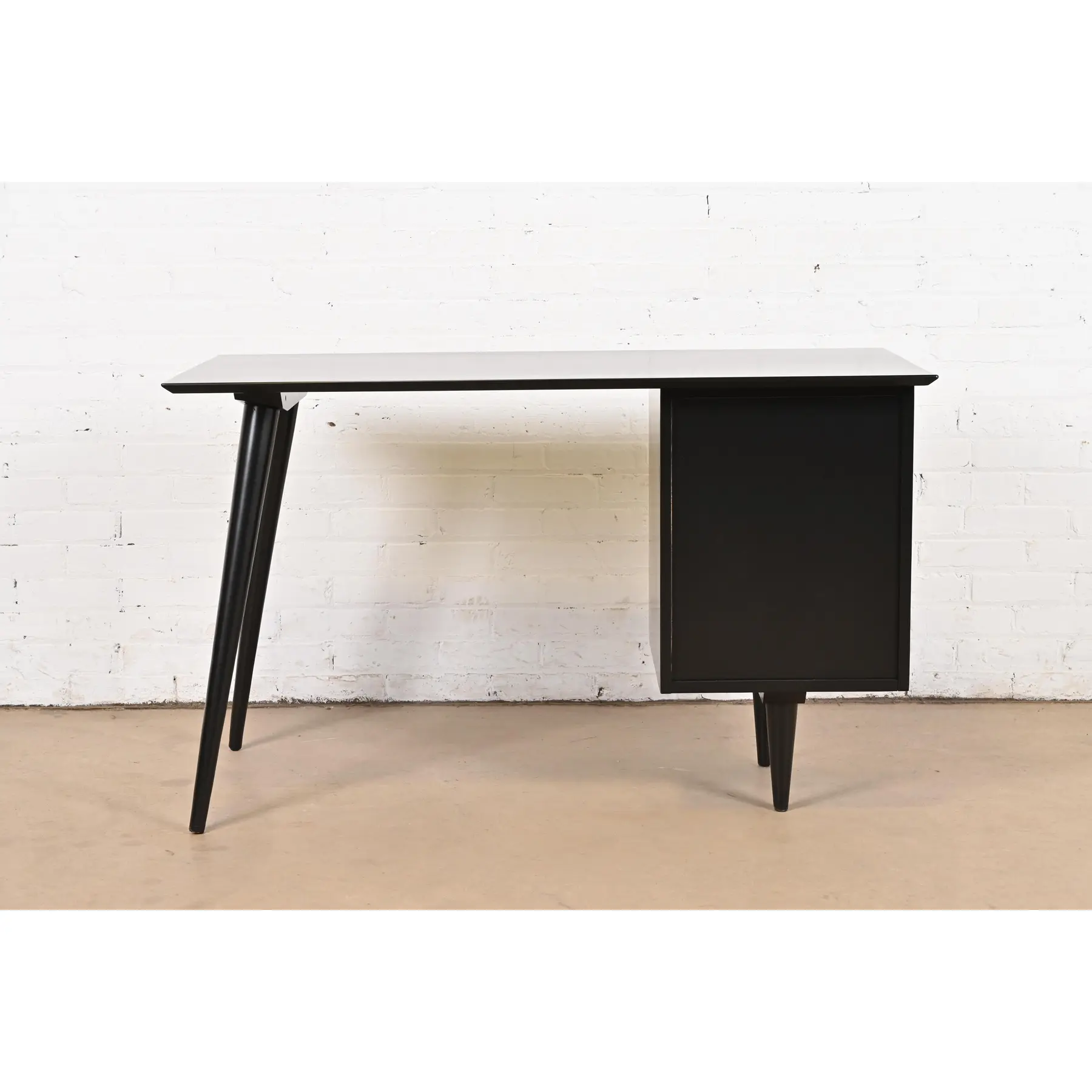 Paul McCobb Planner Group Mid-Century Modern Black Lacquered Writing Desk, Newly Refinished - Image 9