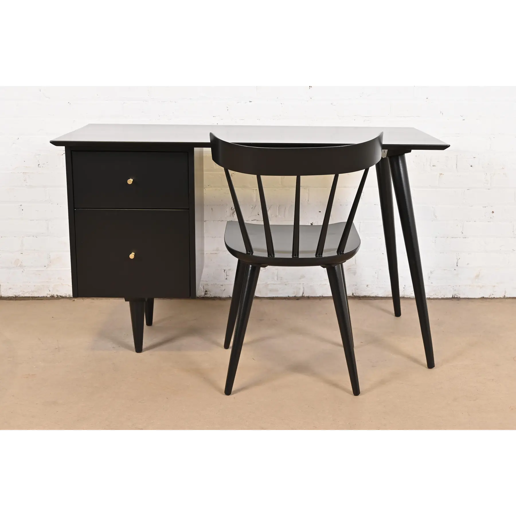 Paul McCobb Planner Group Mid-Century Modern Black Lacquered Writing Desk, Newly Refinished - Image 10