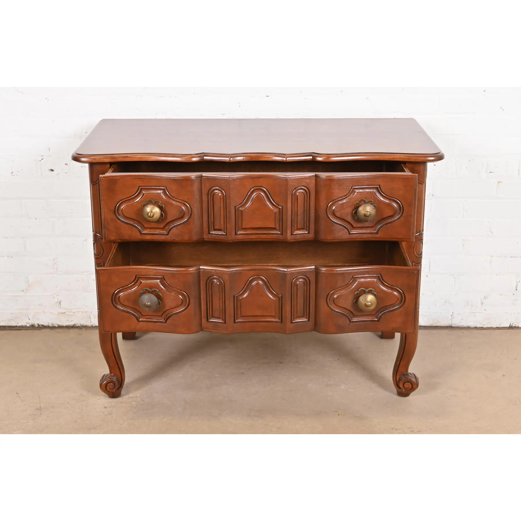 Baker Furniture Italian Provincial Louis XV Carved Walnut Chest of Drawers or Commode, Newly Refinished - Image 5