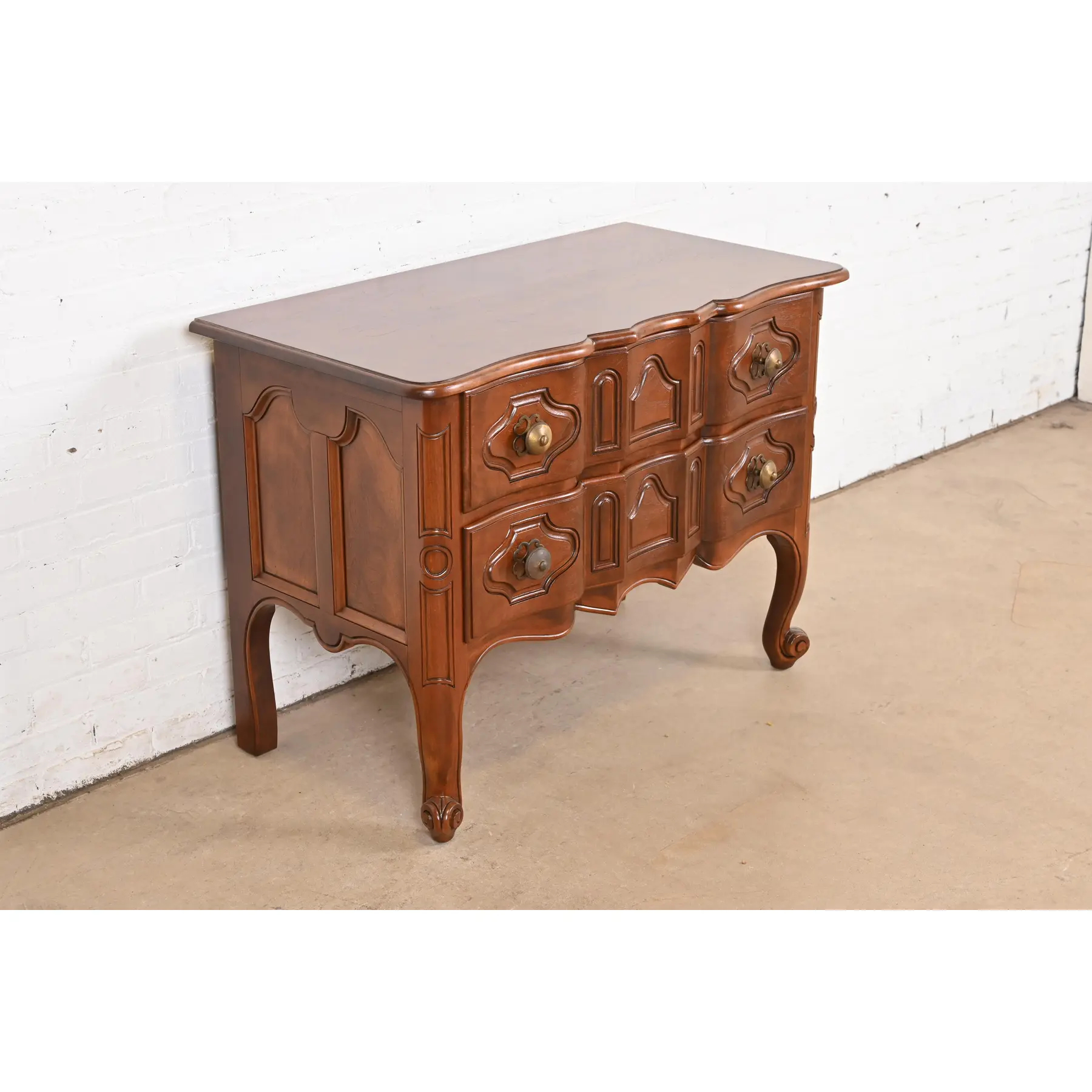 Baker Furniture Italian Provincial Louis XV Carved Walnut Chest of Drawers or Commode, Newly Refinished - Image 4
