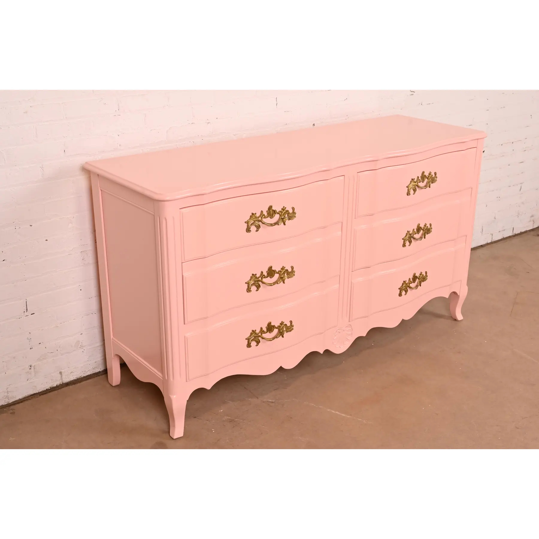 John Widdicomb French Provincial Louis XV Pink Lacquered Six-Drawer Dresser, Newly Refinished - Image 4