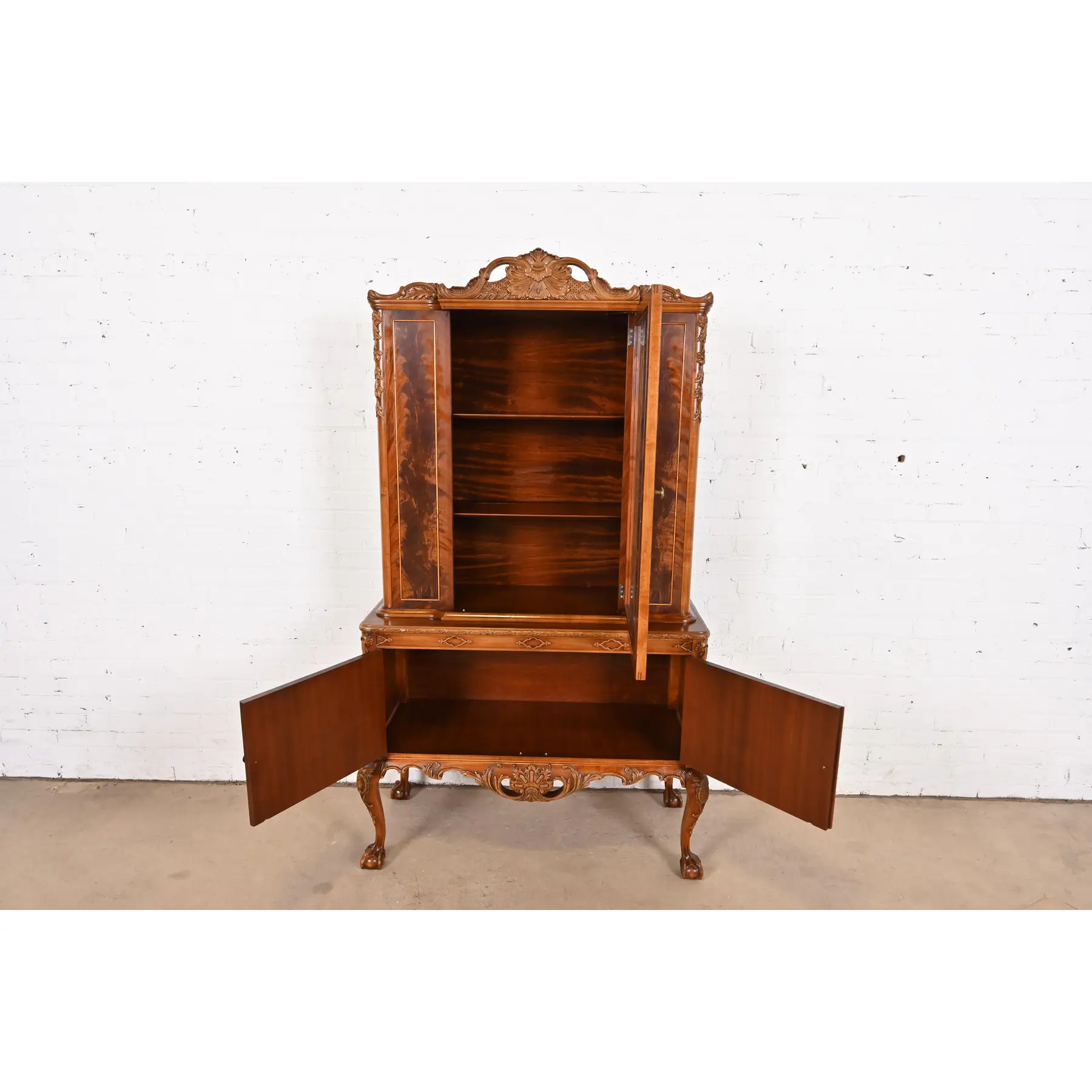 Romweber Chippendale Flame Mahogany Breakfront Bookcase Cabinet, Circa 1920s - Image 5