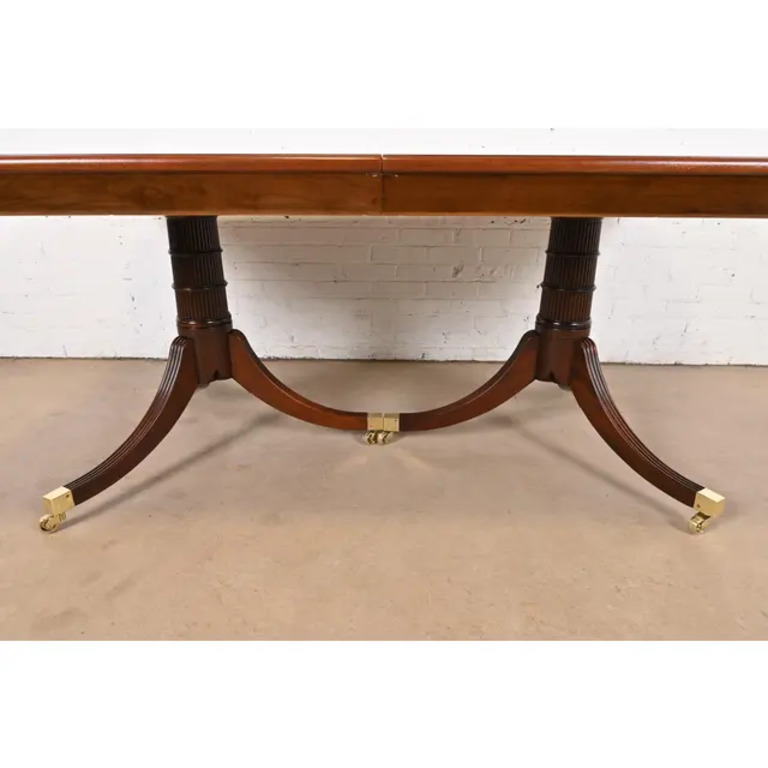 Baker Furniture Stately Homes Georgian Banded Mahogany Double Pedestal Extension Dining Table, Newly Refinished - Image 10