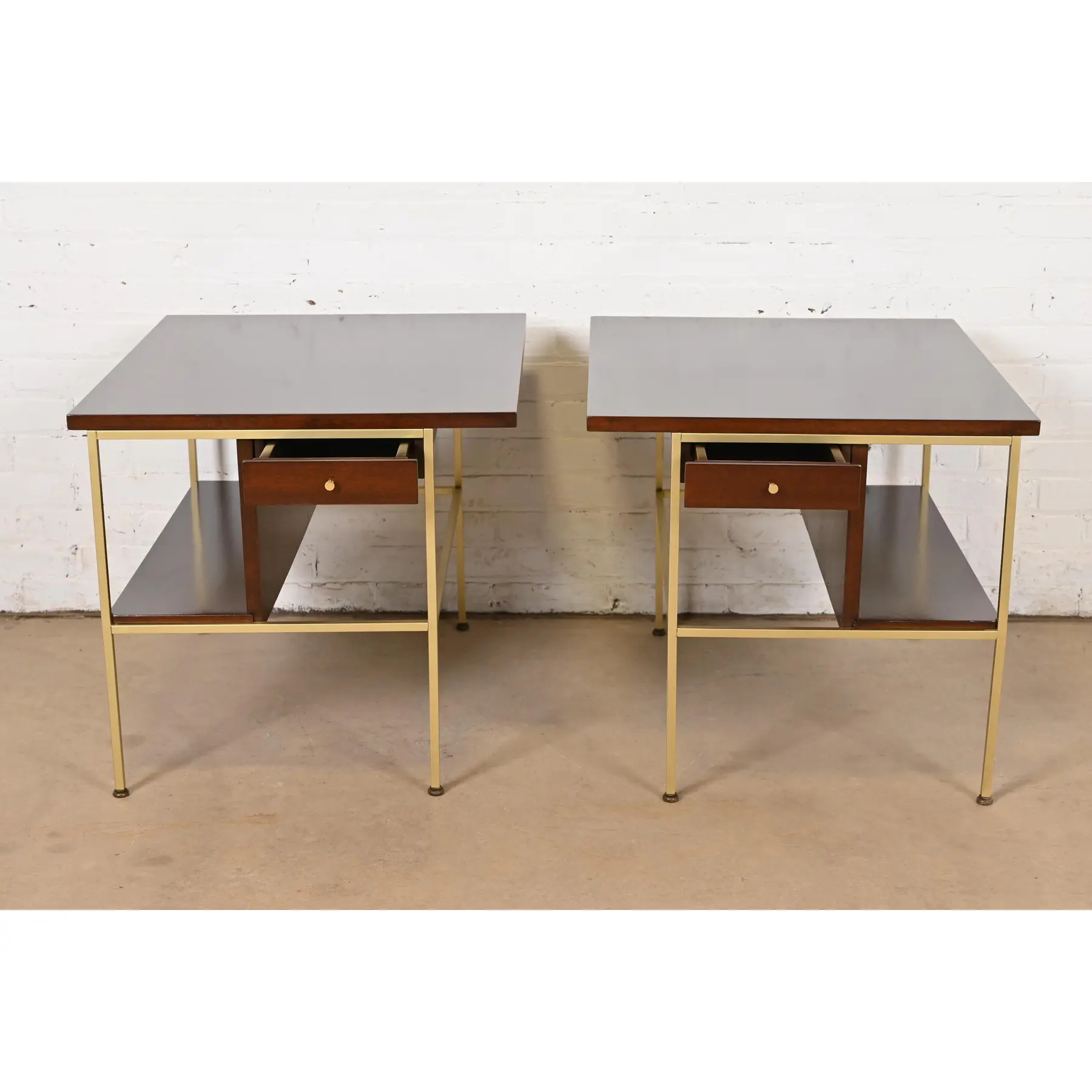 Paul McCobb Irwin Collection Mahogany and Brass Nightstands or End Tables, Newly Refinished - Image 5