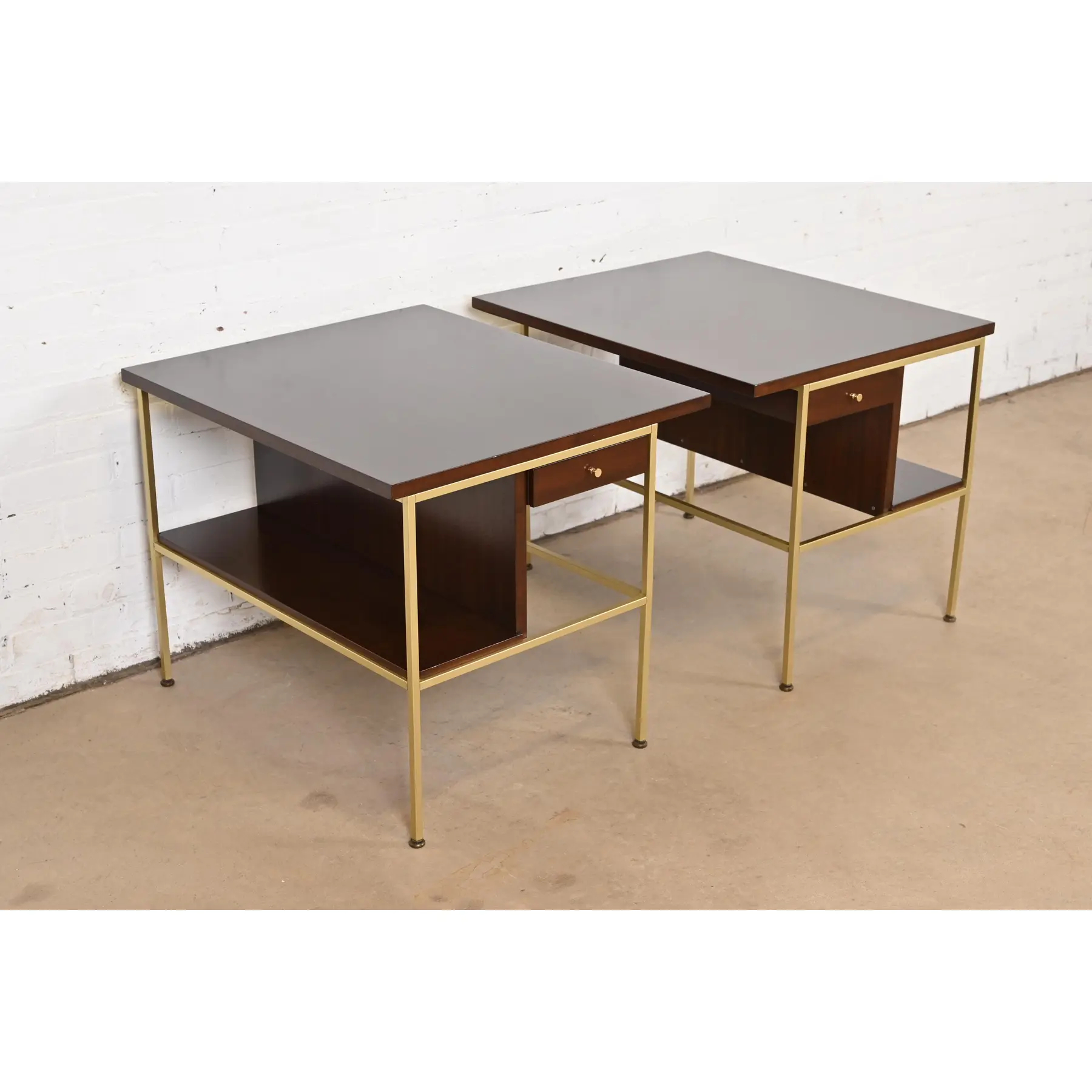 Paul McCobb Irwin Collection Mahogany and Brass Nightstands or End Tables, Newly Refinished - Image 4
