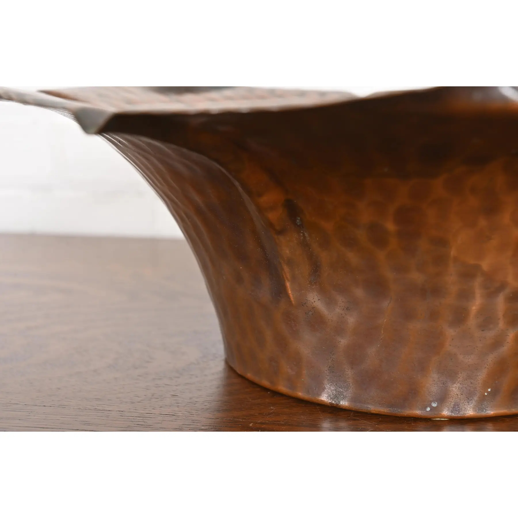 Roycroft Style Arts & Crafts Flower Form Hammered Copper Fruit Bowl or Center Bowl - Image 6