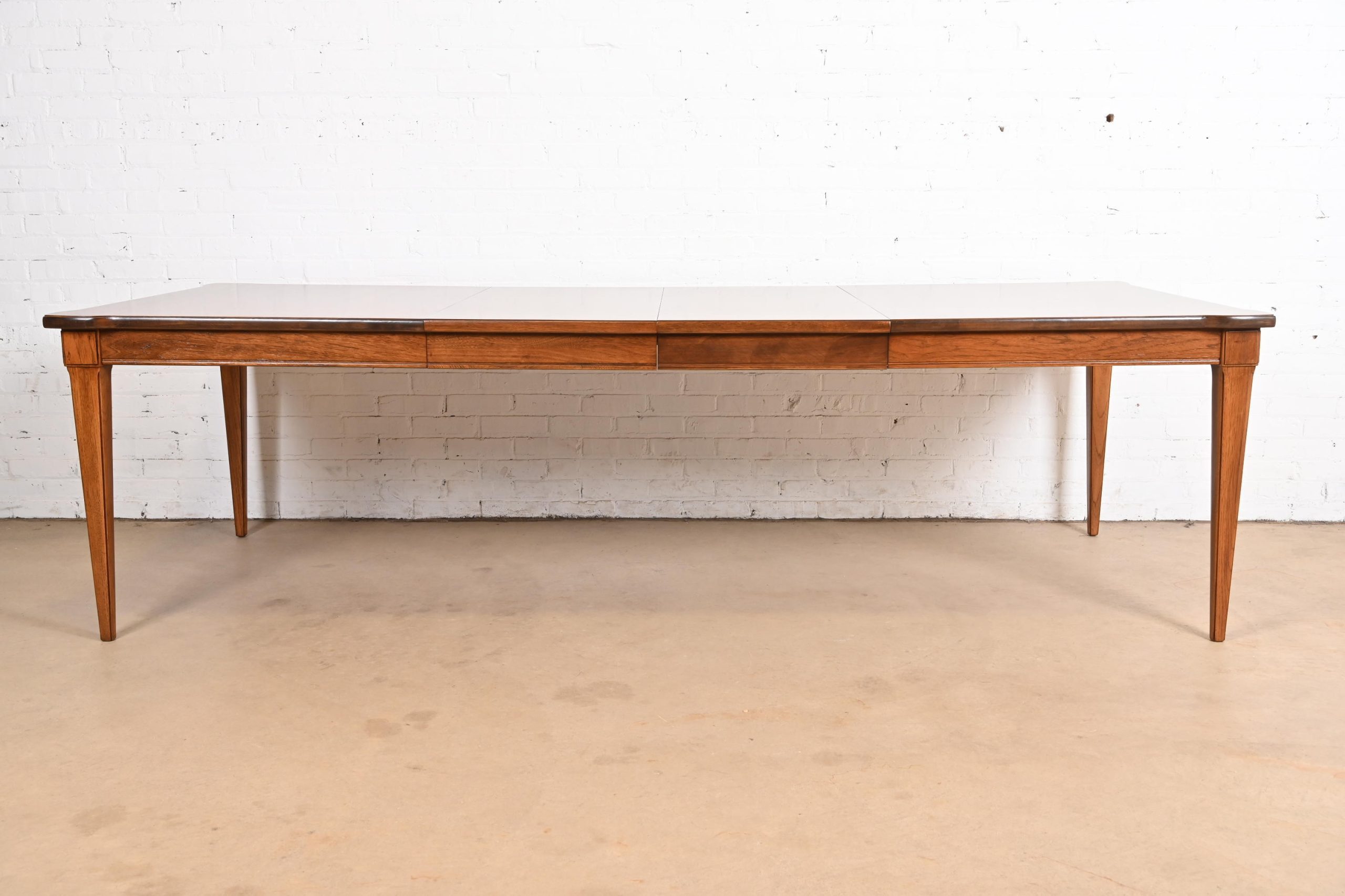 Thomasville French Regency Louis XVI Pecan Wood Extension Dining Table, Newly Refinished - Image 3