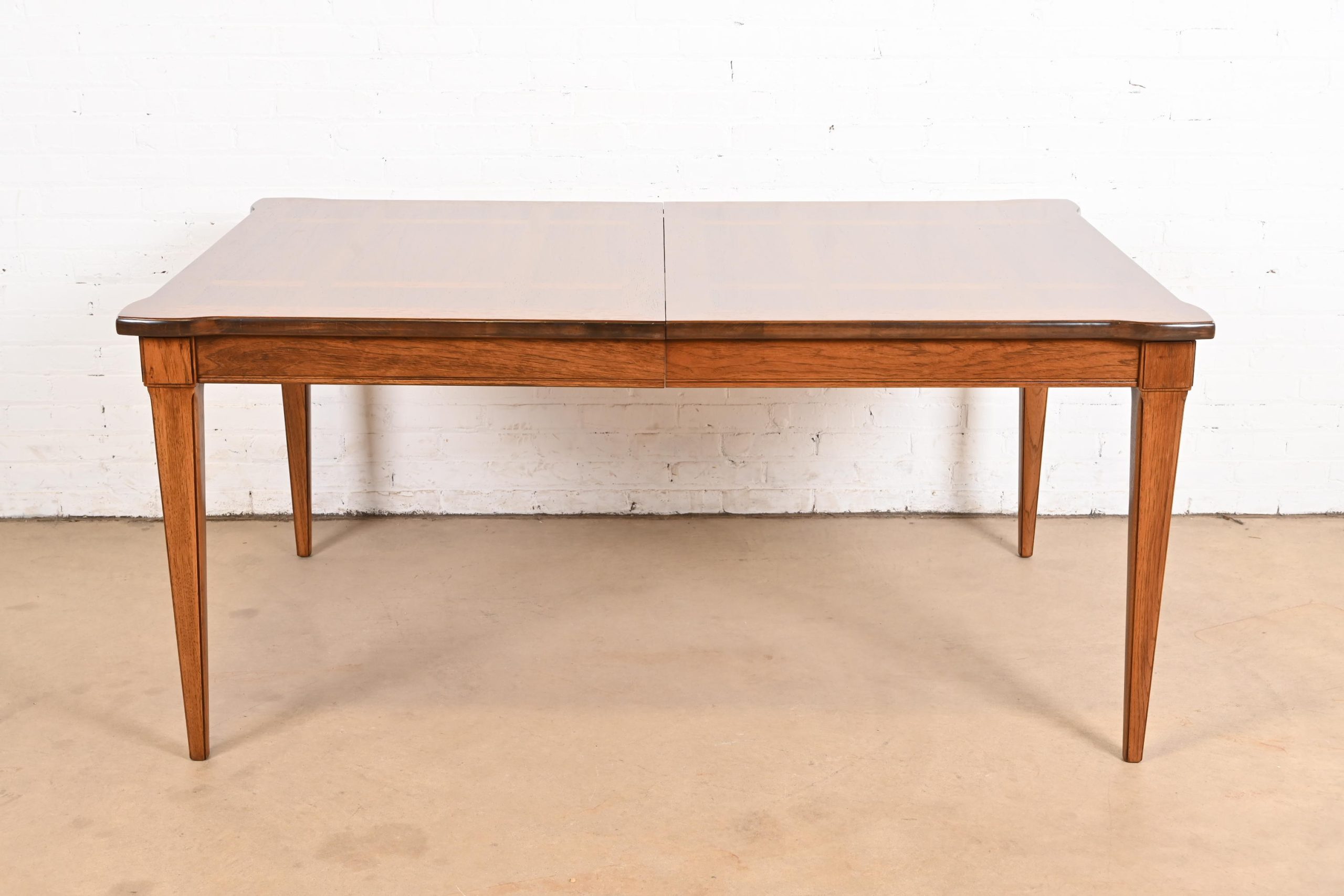 Thomasville French Regency Louis XVI Pecan Wood Extension Dining Table, Newly Refinished - Image 7