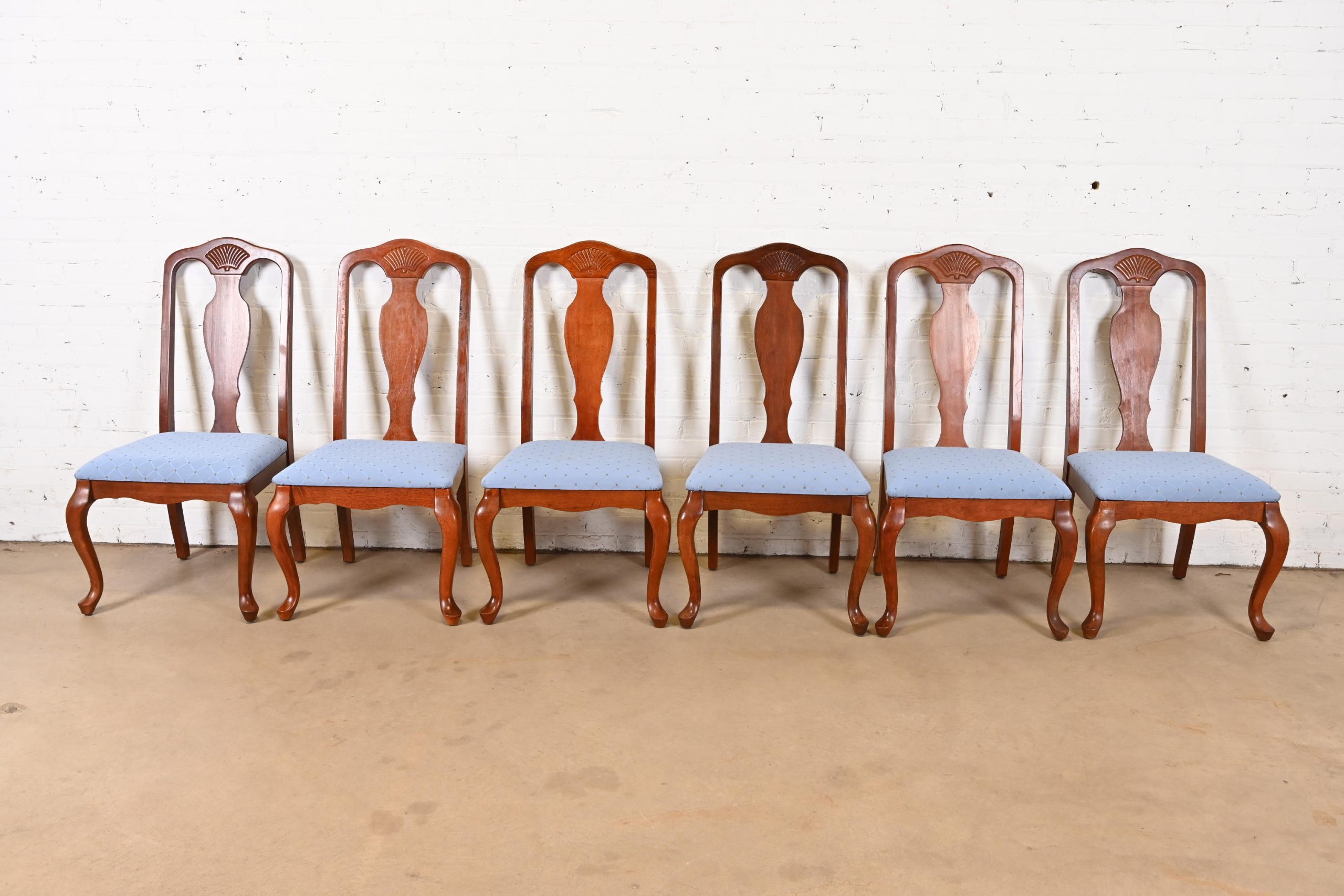 Ethan Allen Style Queen Anne Carved Mahogany Dining Chairs, Set of Six - Image 2