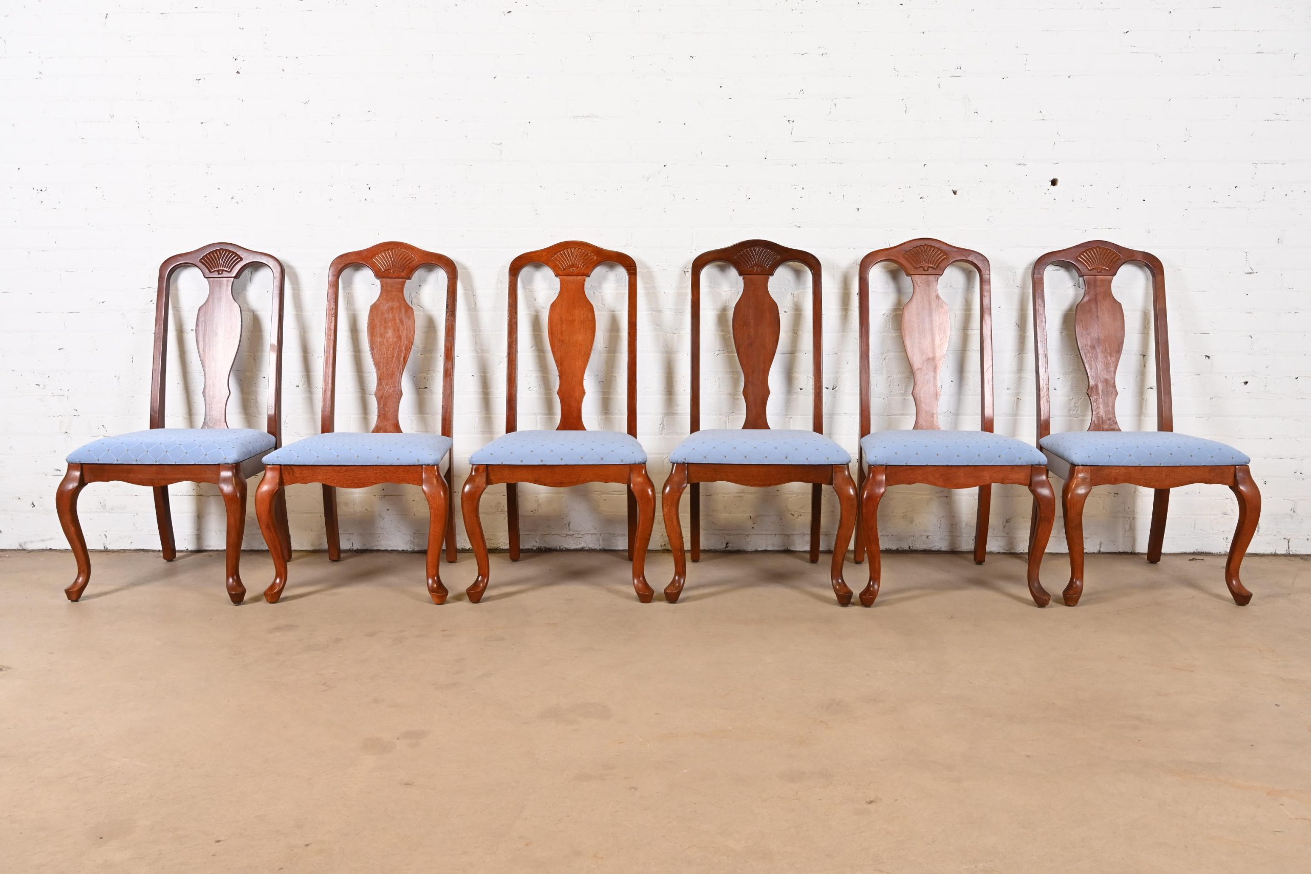 Ethan Allen Style Queen Anne Carved Mahogany Dining Chairs, Set of Six - Image 3
