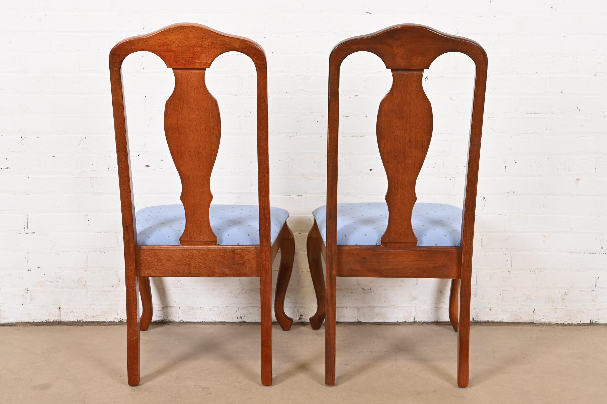 Ethan Allen Style Queen Anne Carved Mahogany Dining Chairs, Set of Six - Image 7