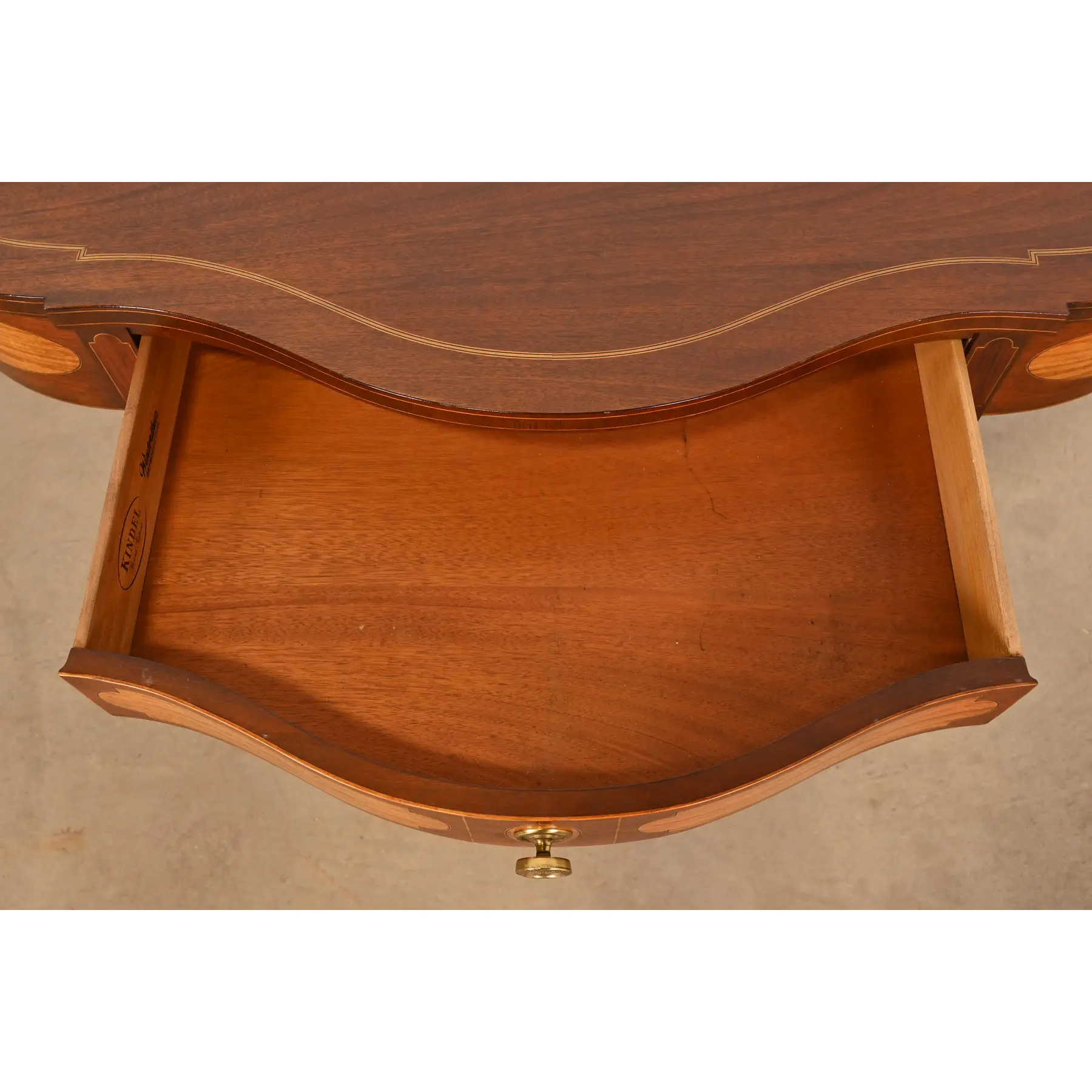 Kindel Furniture Federal Mahogany and Satinwood Inlaid Marquetry Console Table or Server - Image 7
