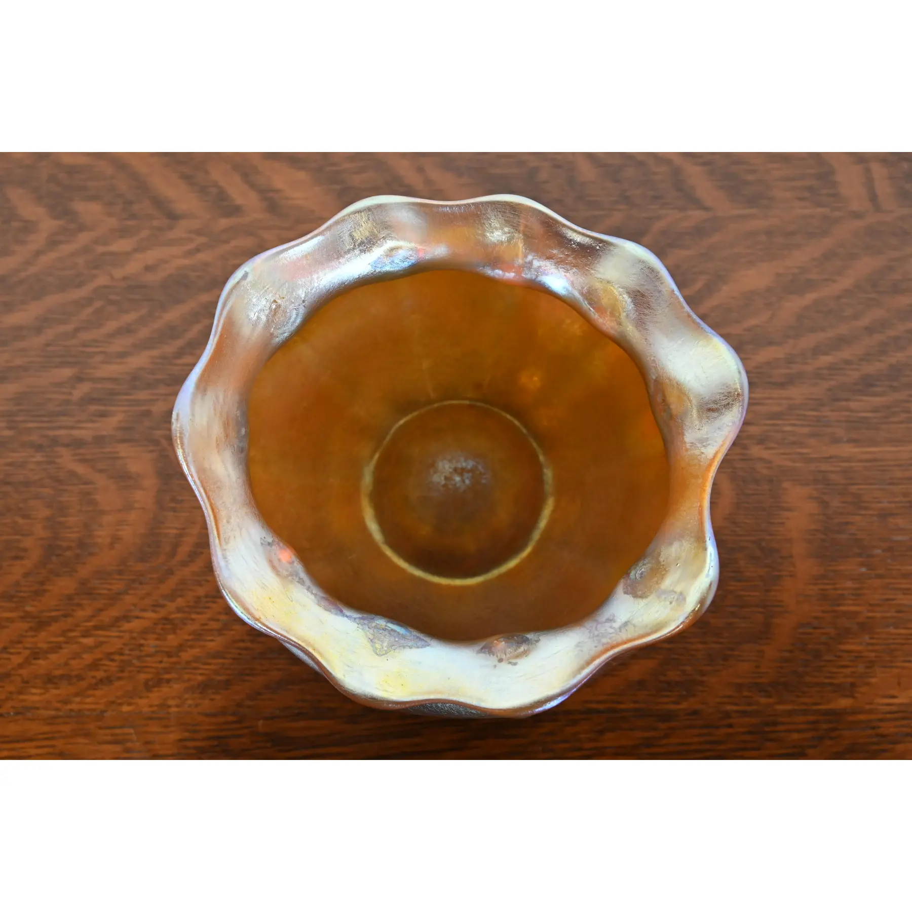 Louis Comfort Tiffany Favrile Iridescent Art Glass Bowl With Scalloped Edge - Image 3