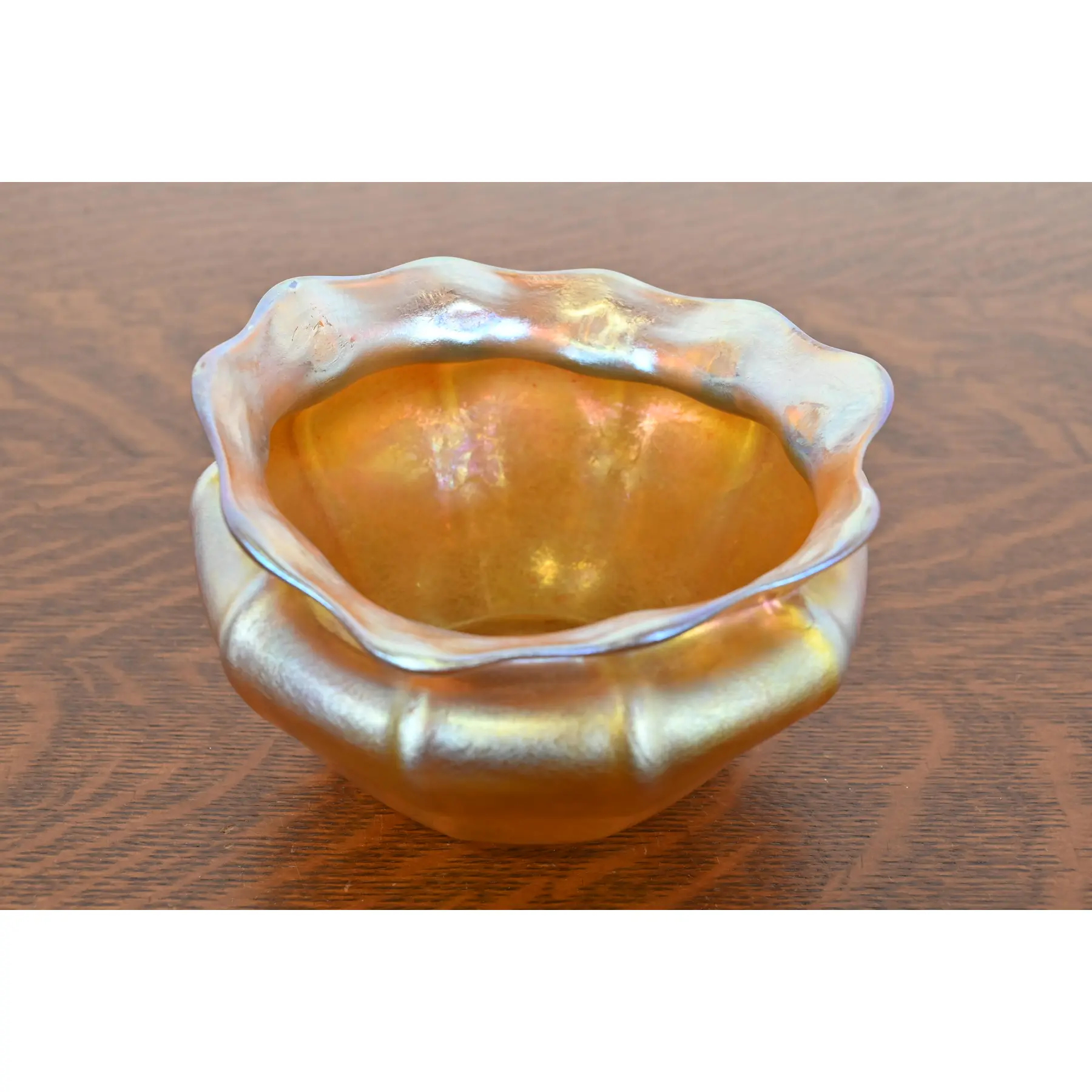 Louis Comfort Tiffany Favrile Iridescent Art Glass Bowl With Scalloped Edge - Image 2