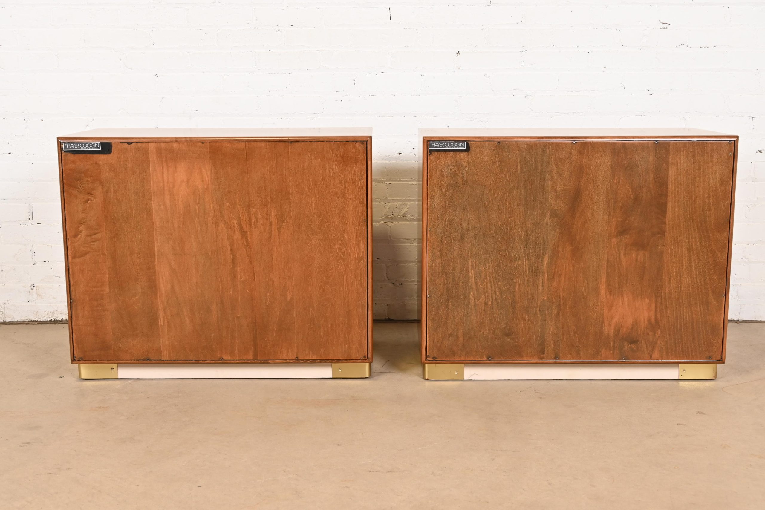 Milo Baughman for Thayer Coggin Burl Wood and Brass Bedside Chests, Newly Refinished - Image 9