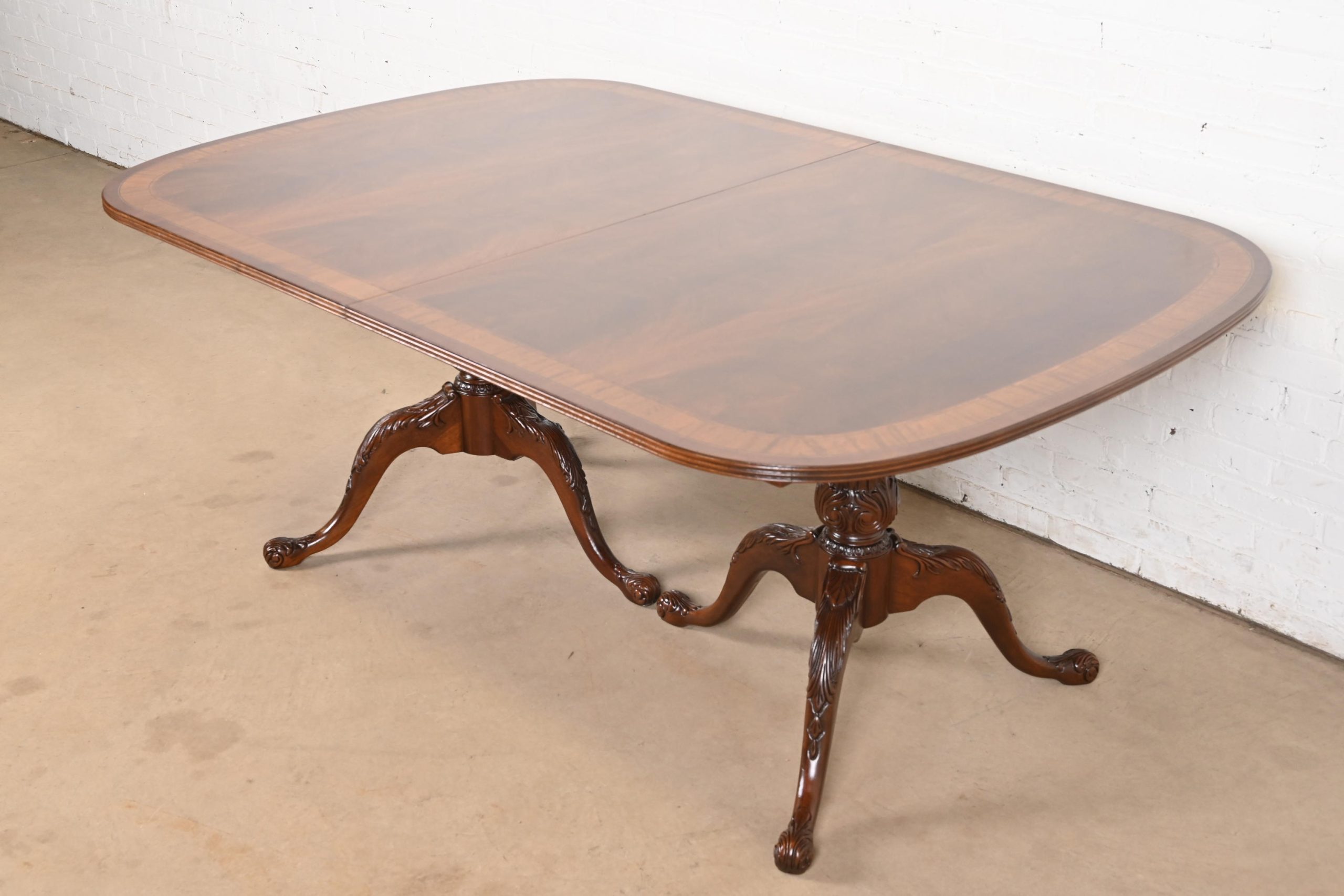 Drexel Heritage Georgian Banded Flame Mahogany Double Pedestal Extension Dining Table, Newly Refinished - Image 8