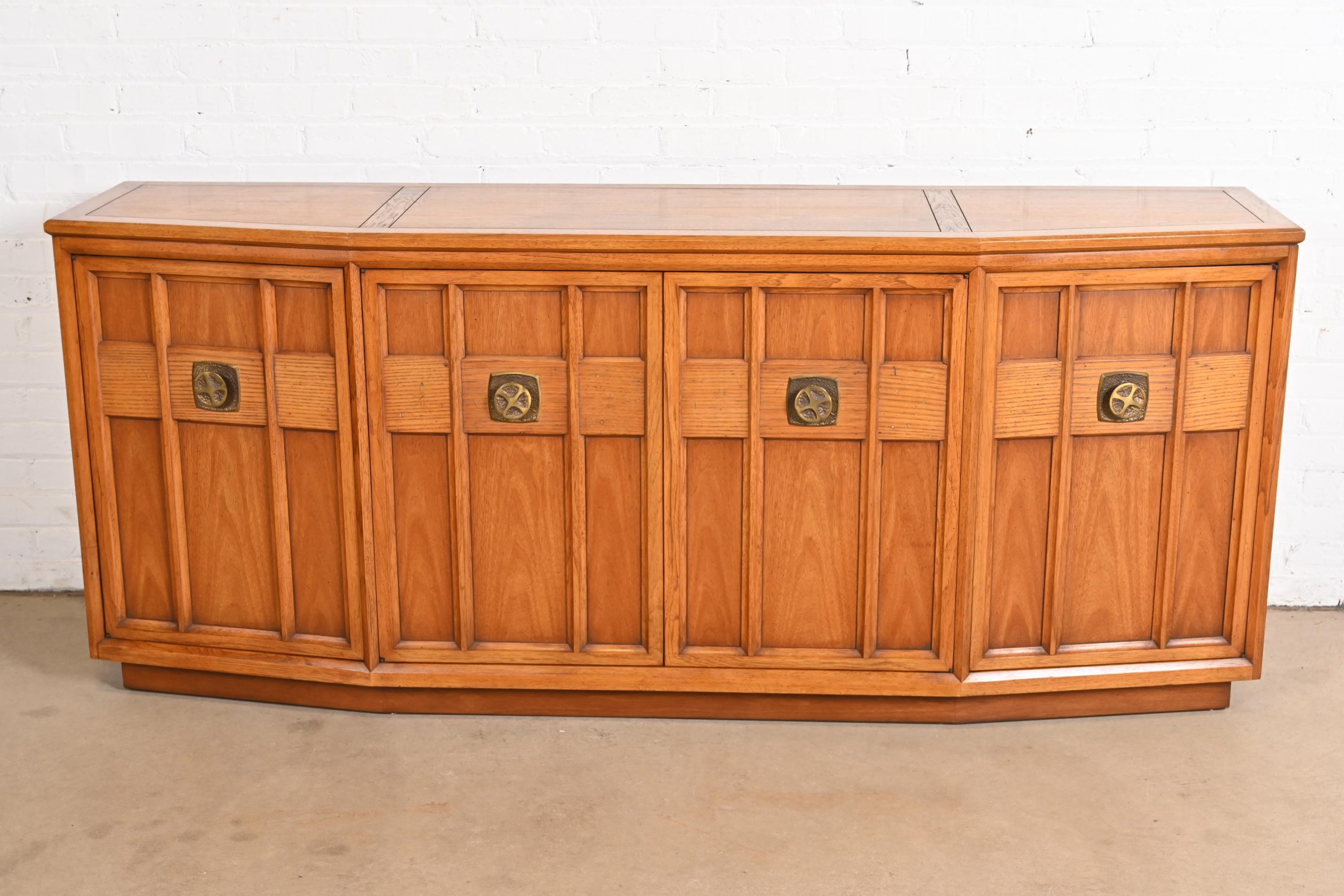 Henredon Style Mid-Century Modern Sculpted Walnut Sideboard Credenza, 1960s - Image 2