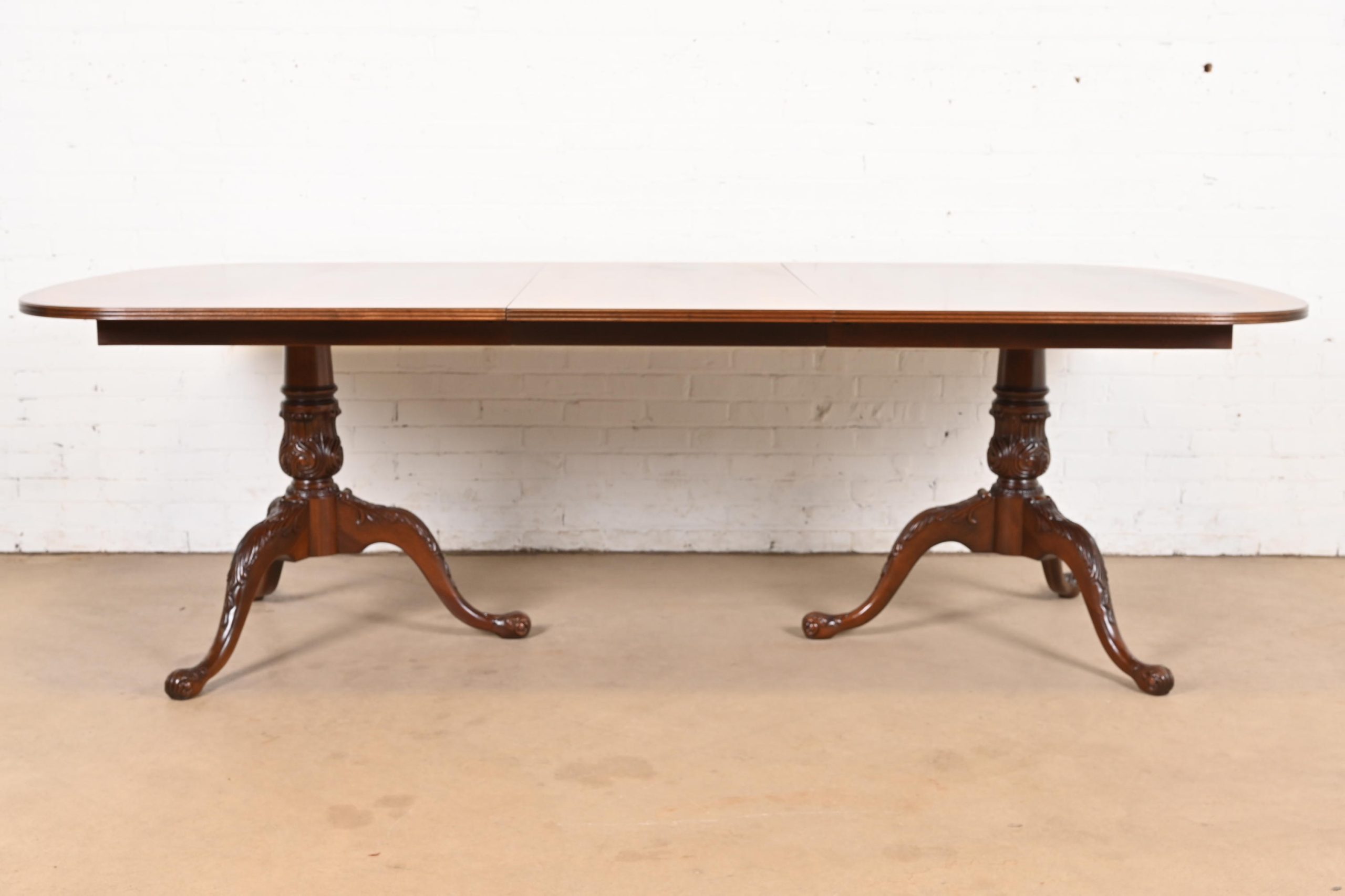 Drexel Heritage Georgian Banded Flame Mahogany Double Pedestal Extension Dining Table, Newly Refinished - Image 3