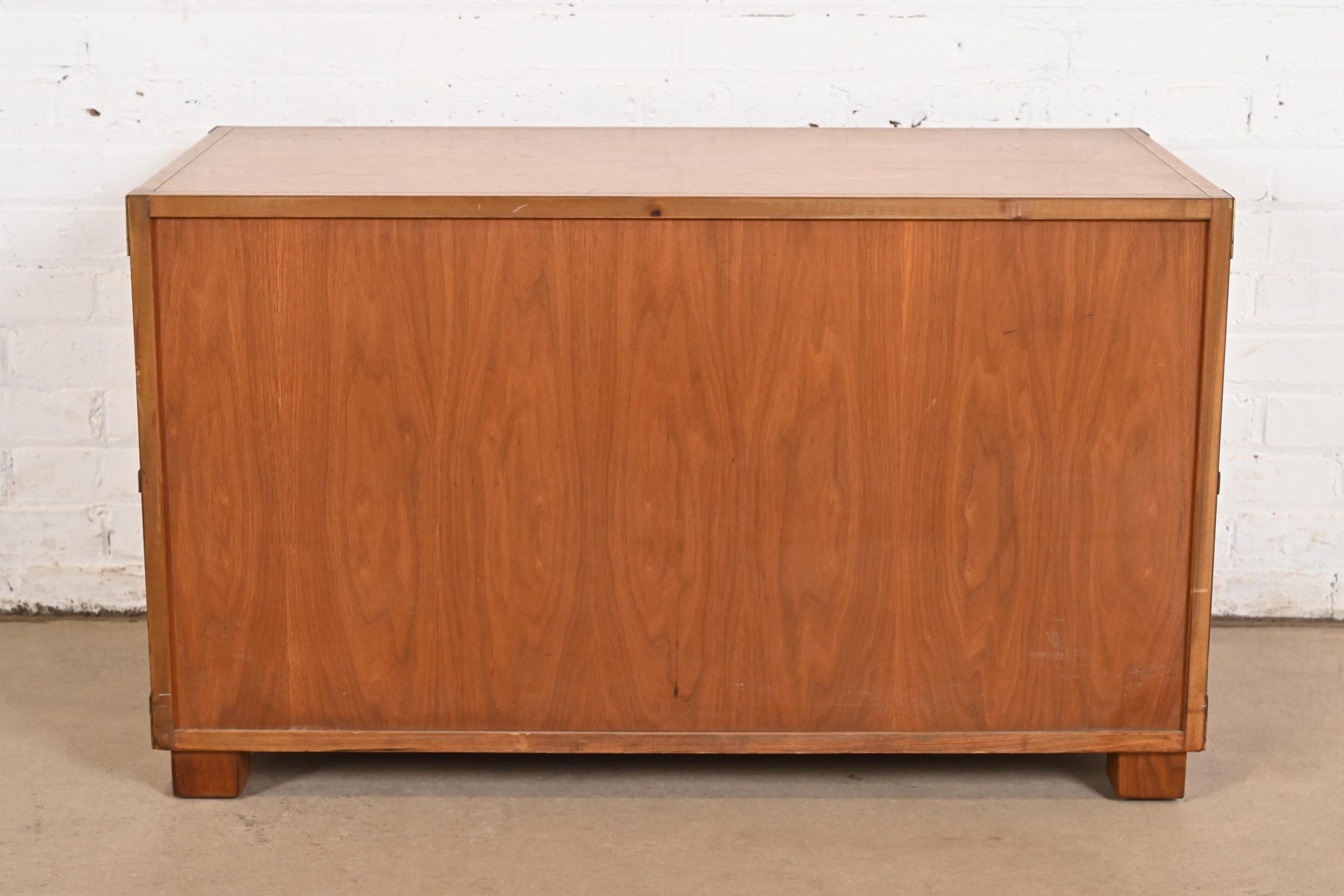 Michael Taylor for Baker Furniture Hollywood Regency Campaign Commode or Chest of Drawers, Circa 1950s - Image 11