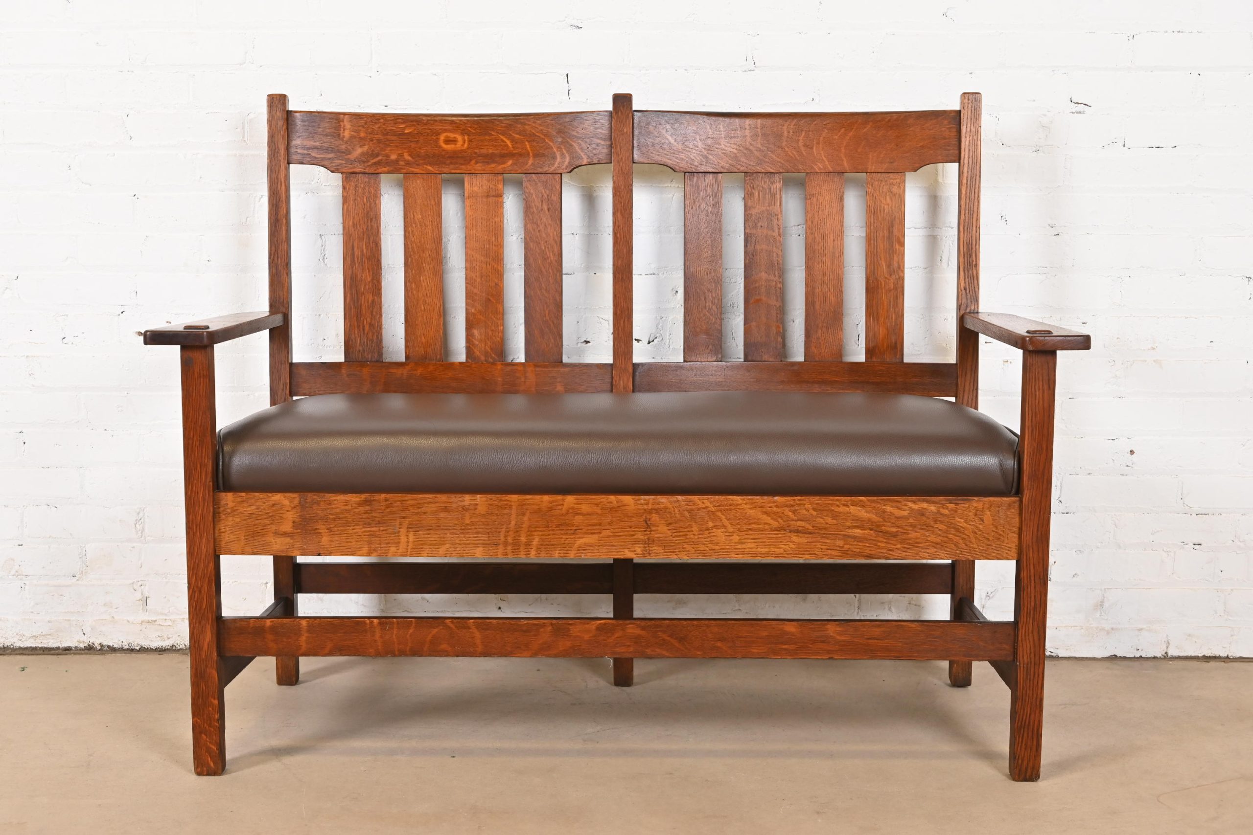 Stickley Brothers Antique Mission Oak Arts & Crafts Bench or Settee, Circa 1900
