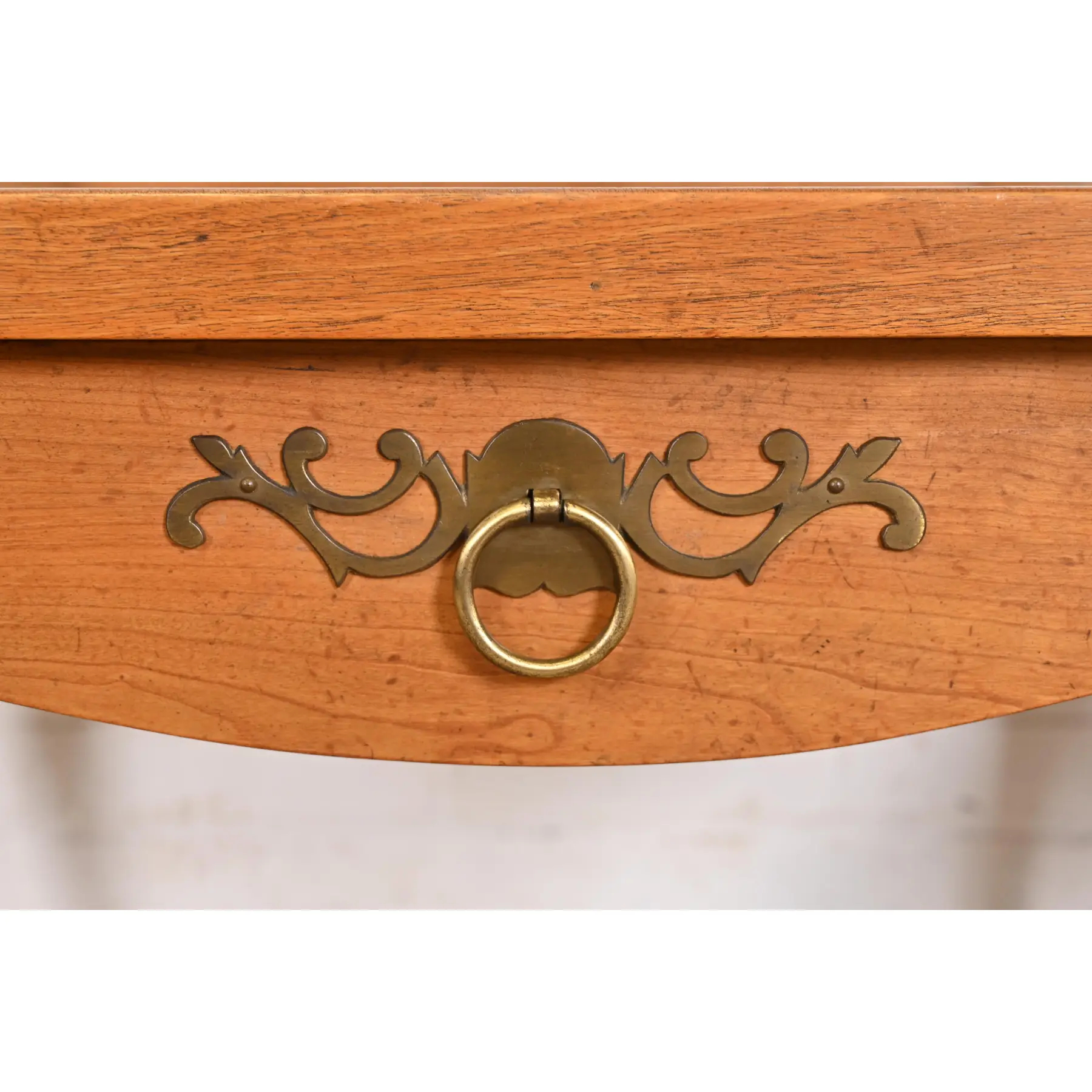 Baker Furniture French Provincial Louis XV Carved Cherry and Burl Wood Tea Tables or End Tables, Pair - Image 8