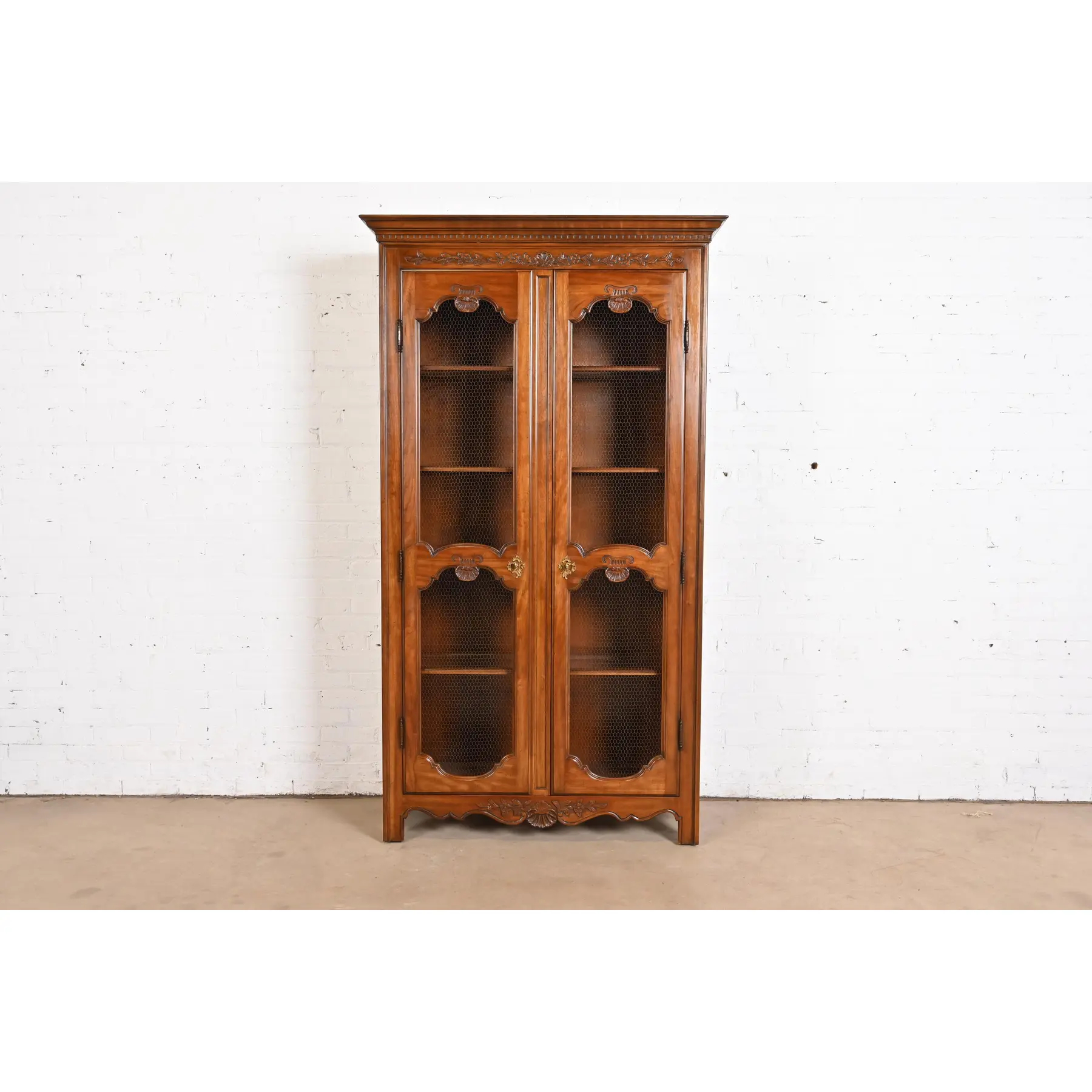 Kindel Furniture French Provincial Louis XV Carved Cherry Wood Lighted Bibliotheque Bookcase Cabinet - Image 2
