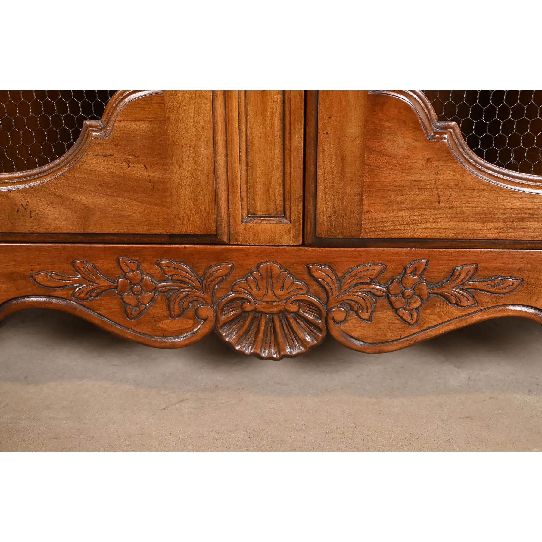 Kindel Furniture French Provincial Louis XV Carved Cherry Wood Lighted Bibliotheque Bookcase Cabinet - Image 9