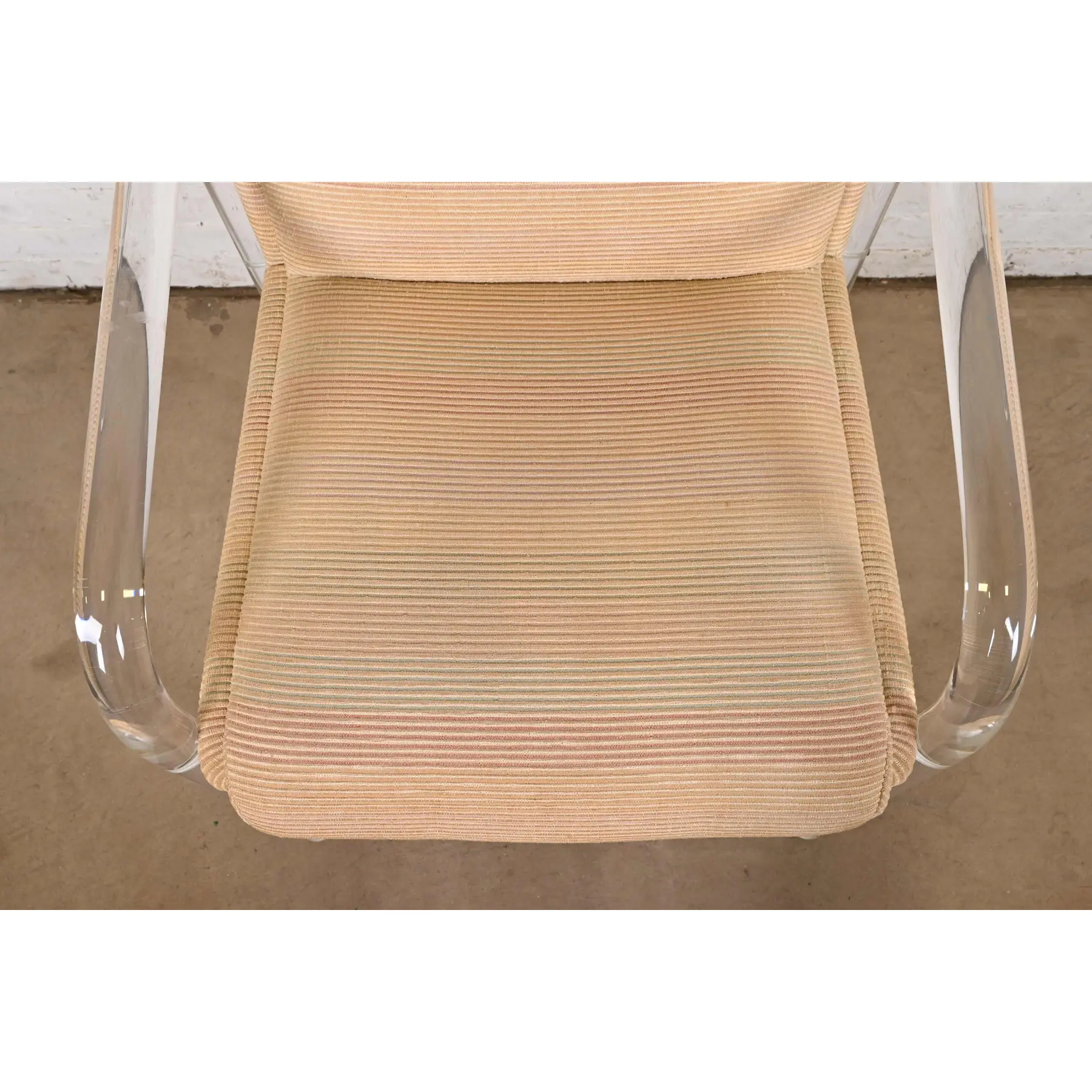 Leon Frost for Lion in Frost Modern Art Deco Lucite Armchairs or Club Chairs, Pair - Image 7