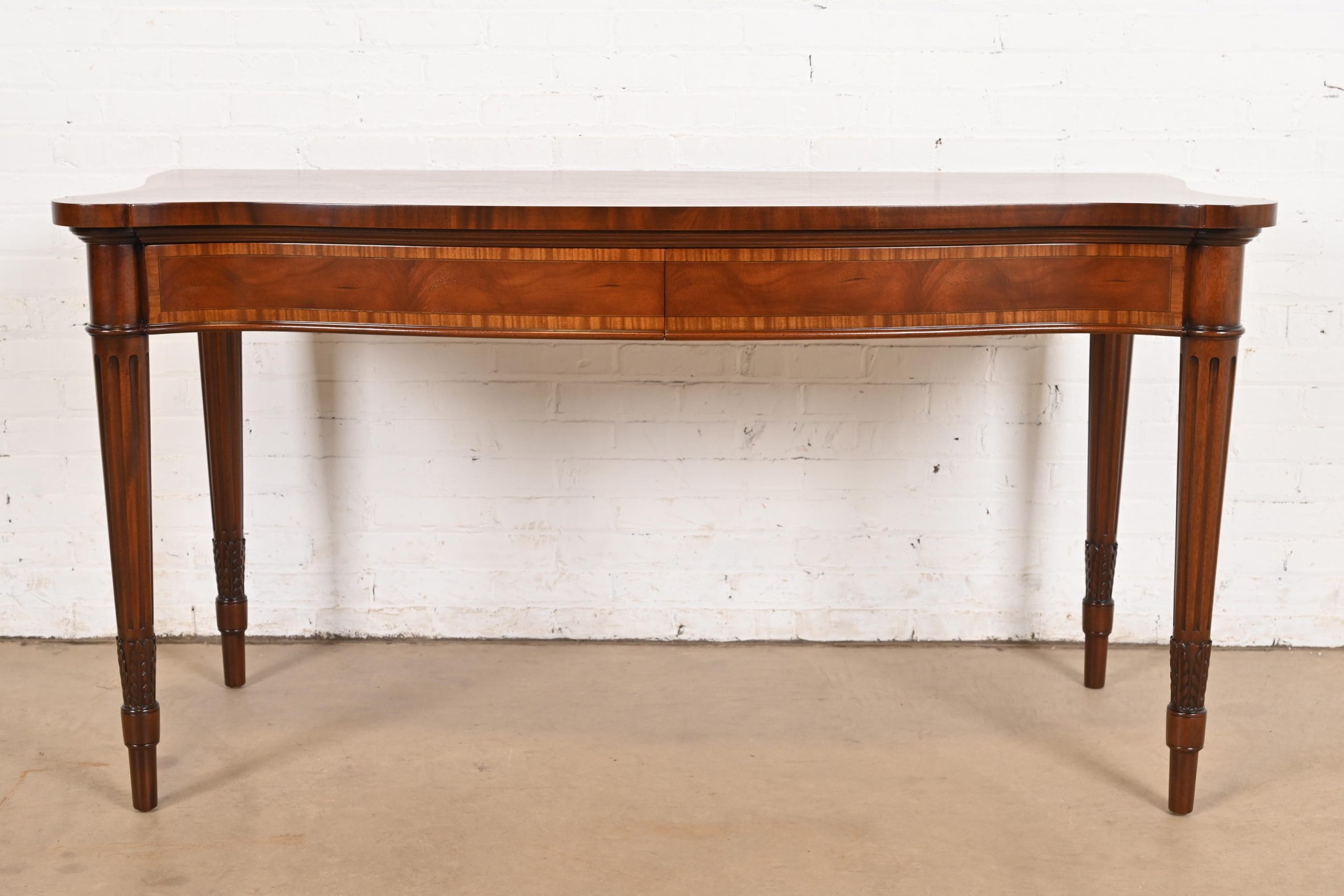 Arthur Brett & Sons English Regency Louis XVI Banded Mahogany Serpentine Sideboard Buffet or Console Table, Newly Refinished - Image 4