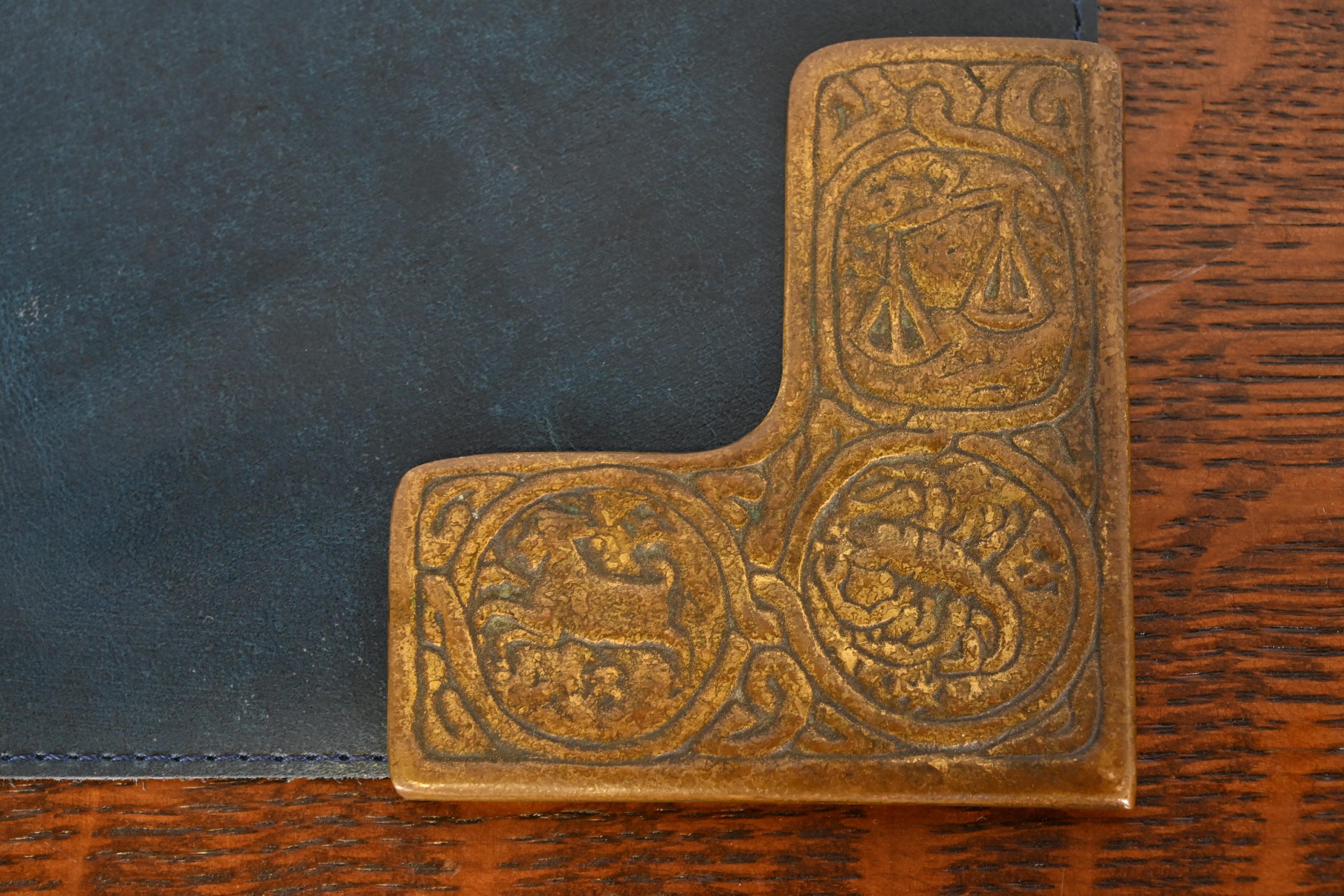Tiffany Studios New York Zodiac Bronze Blotter Corners With Leather Desk Blotter - Image 8