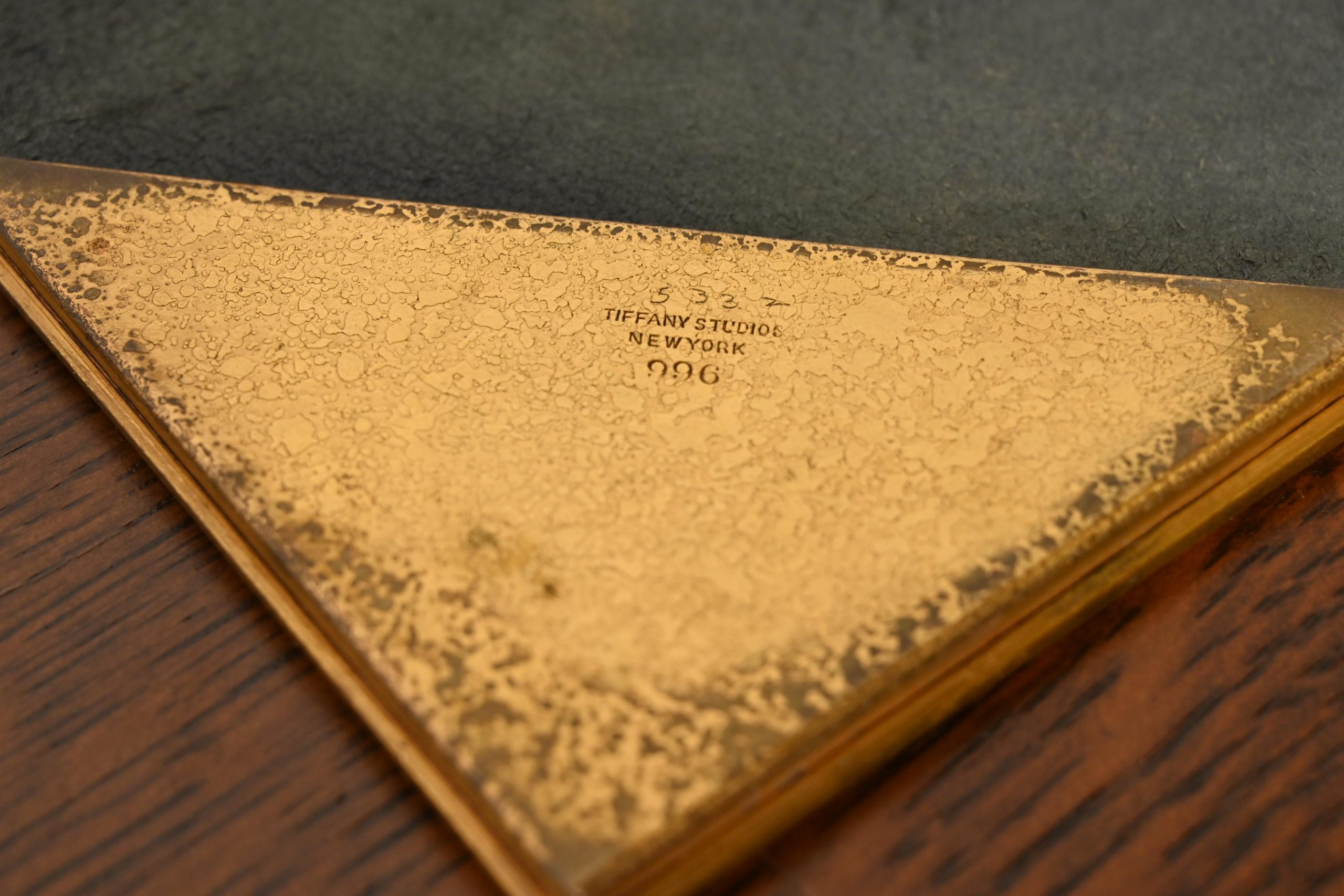 Tiffany Studios New York Zodiac Bronze Blotter Corners With Leather Desk Blotter - Image 10