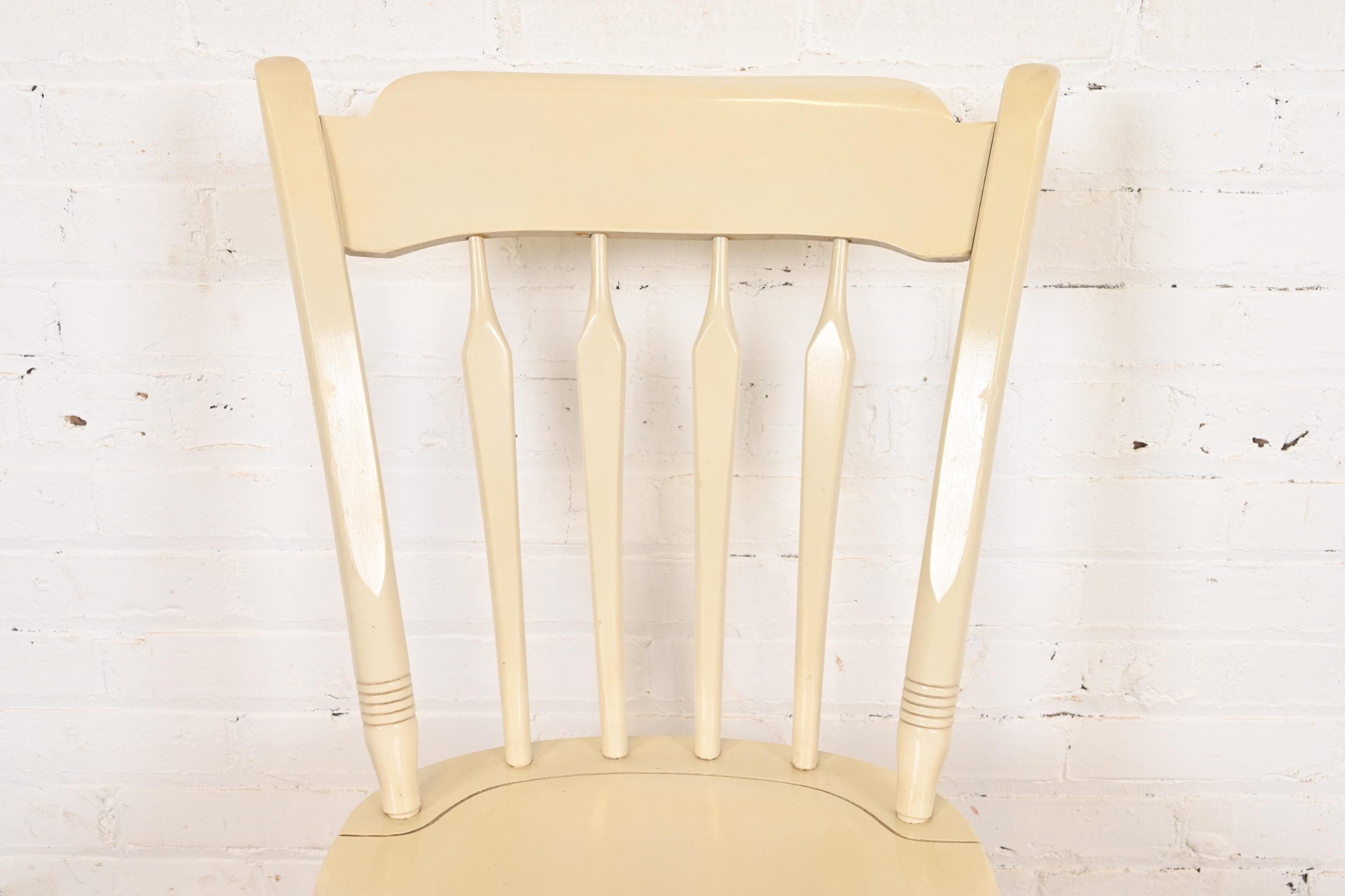 Ethan Allen American Carved Cream Lacquered Solid Maple Spindle Back Side Chair or Desk Chair - Image 6