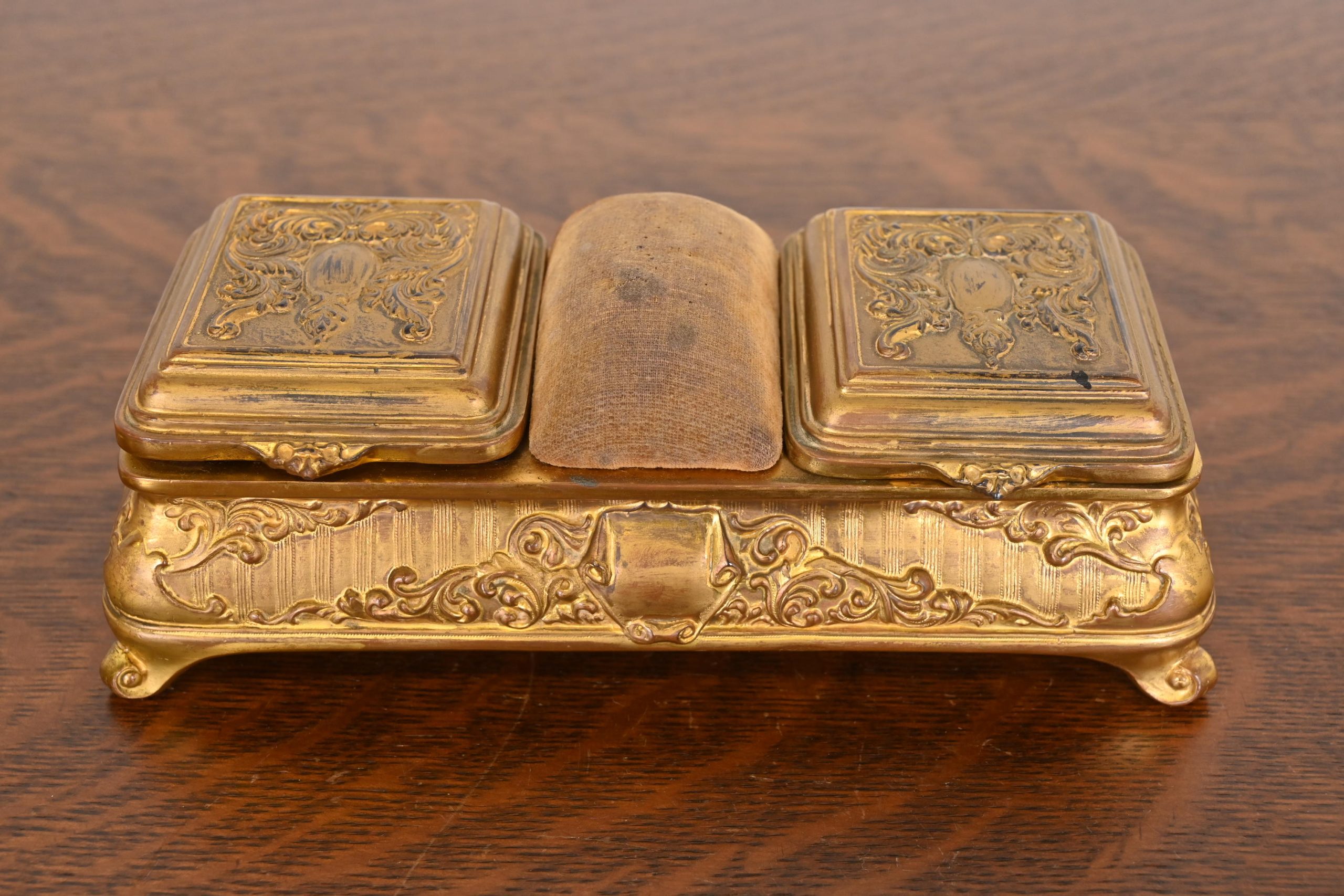 Tiffany & Co. Style Antique French Repousse Bronze Doré Jewelry Box - Image 2