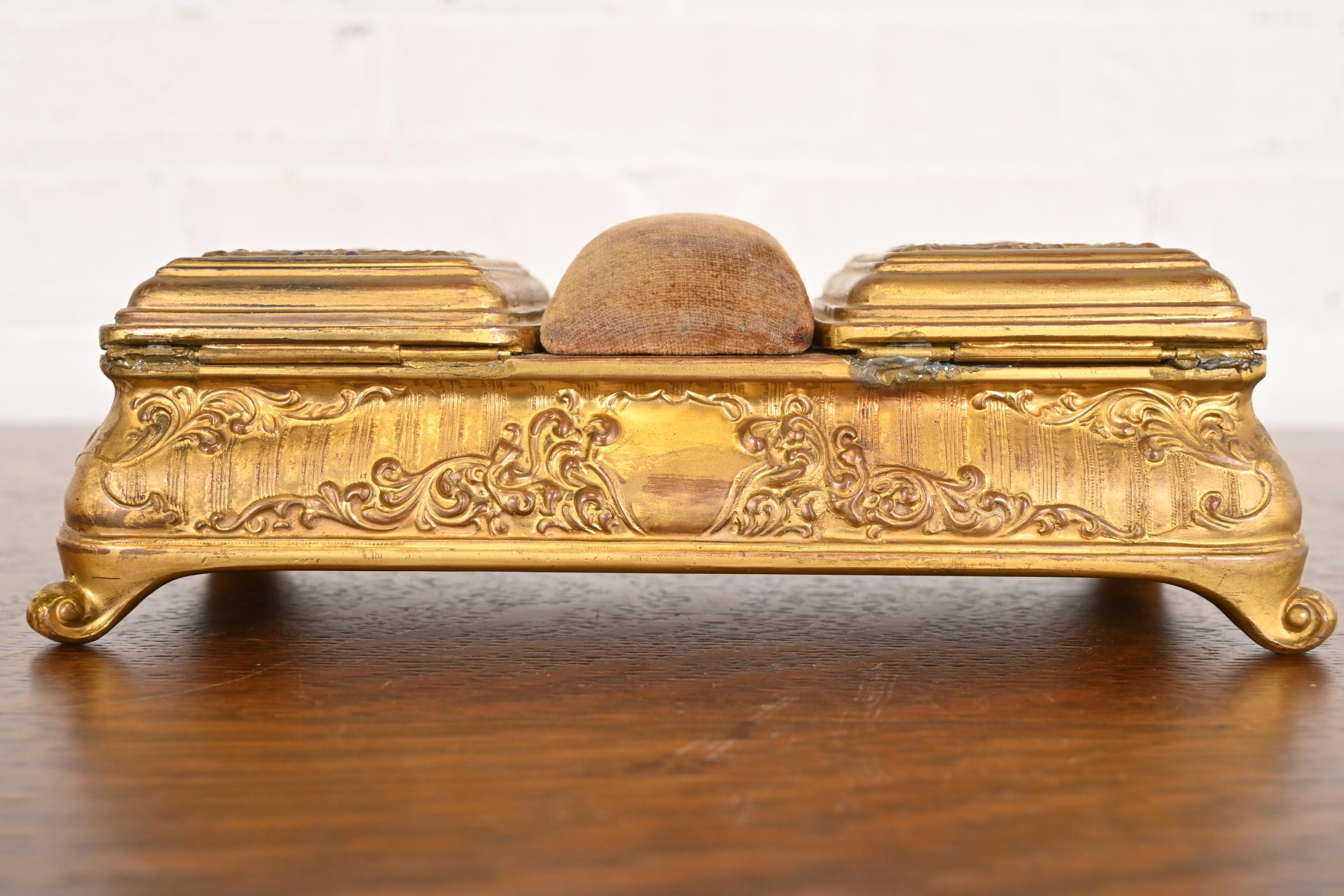 Tiffany & Co. Style Antique French Repousse Bronze Doré Jewelry Box - Image 9