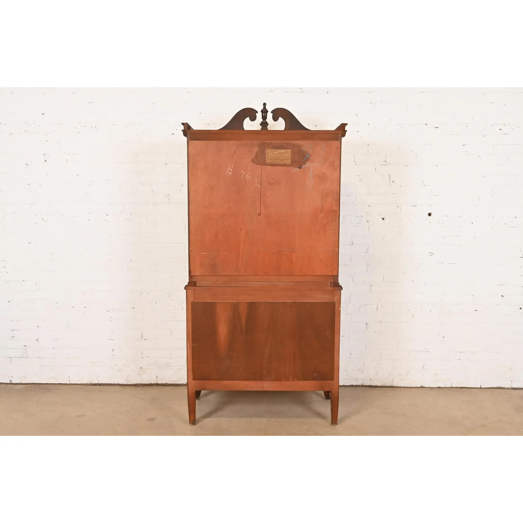 Baker Furniture Style Georgian Flame Mahogany Breakfront Bookcase Cabinet - Image 10